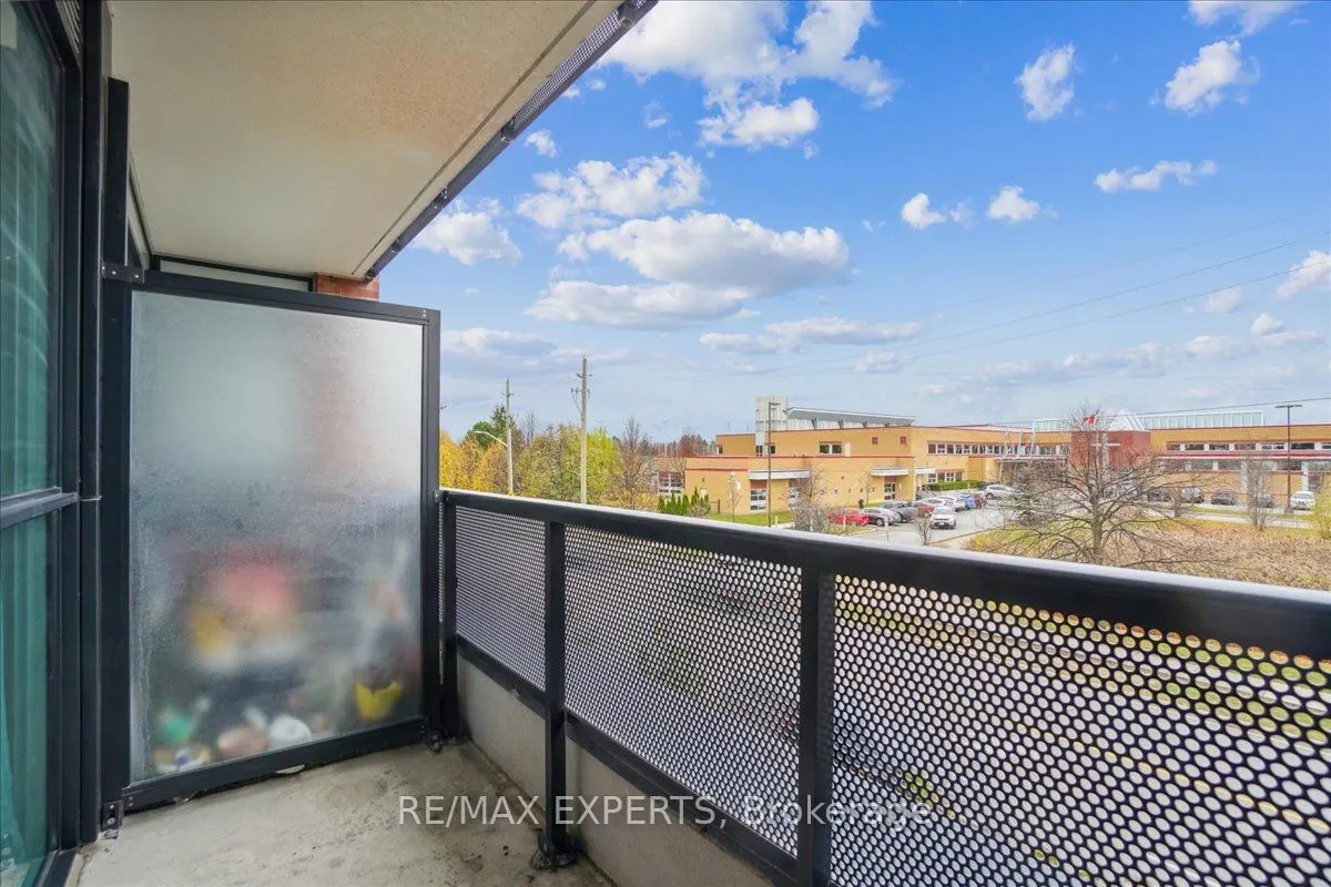 681 Yonge Street, #209
