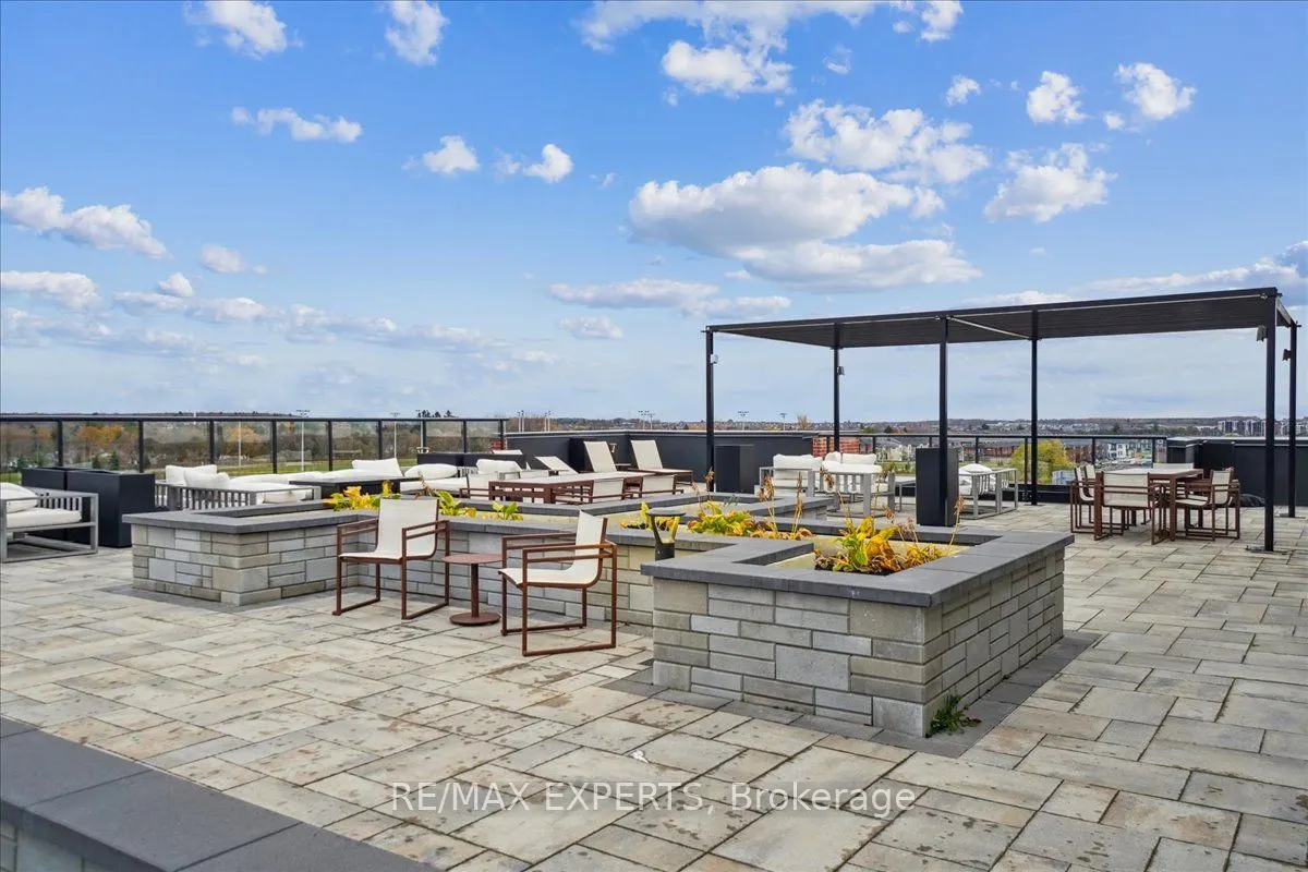 681 Yonge Street, #209