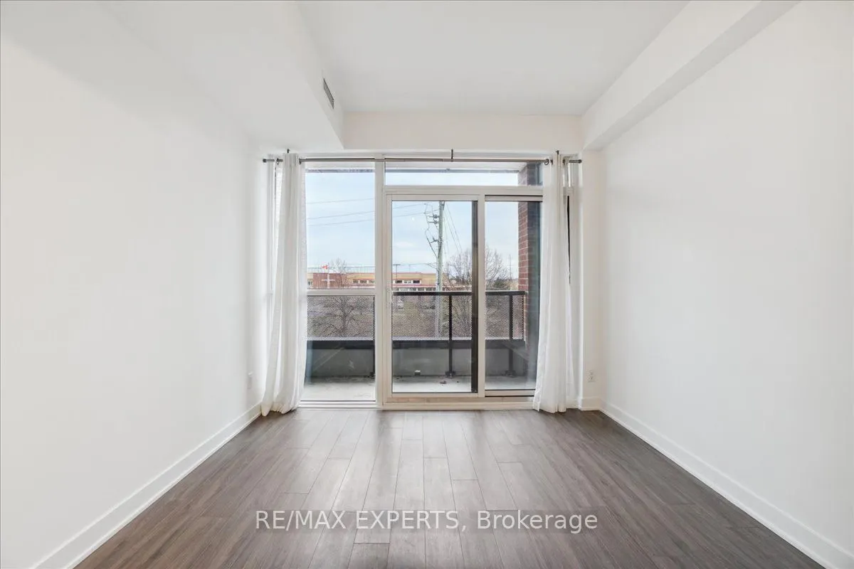 681 Yonge Street, #209