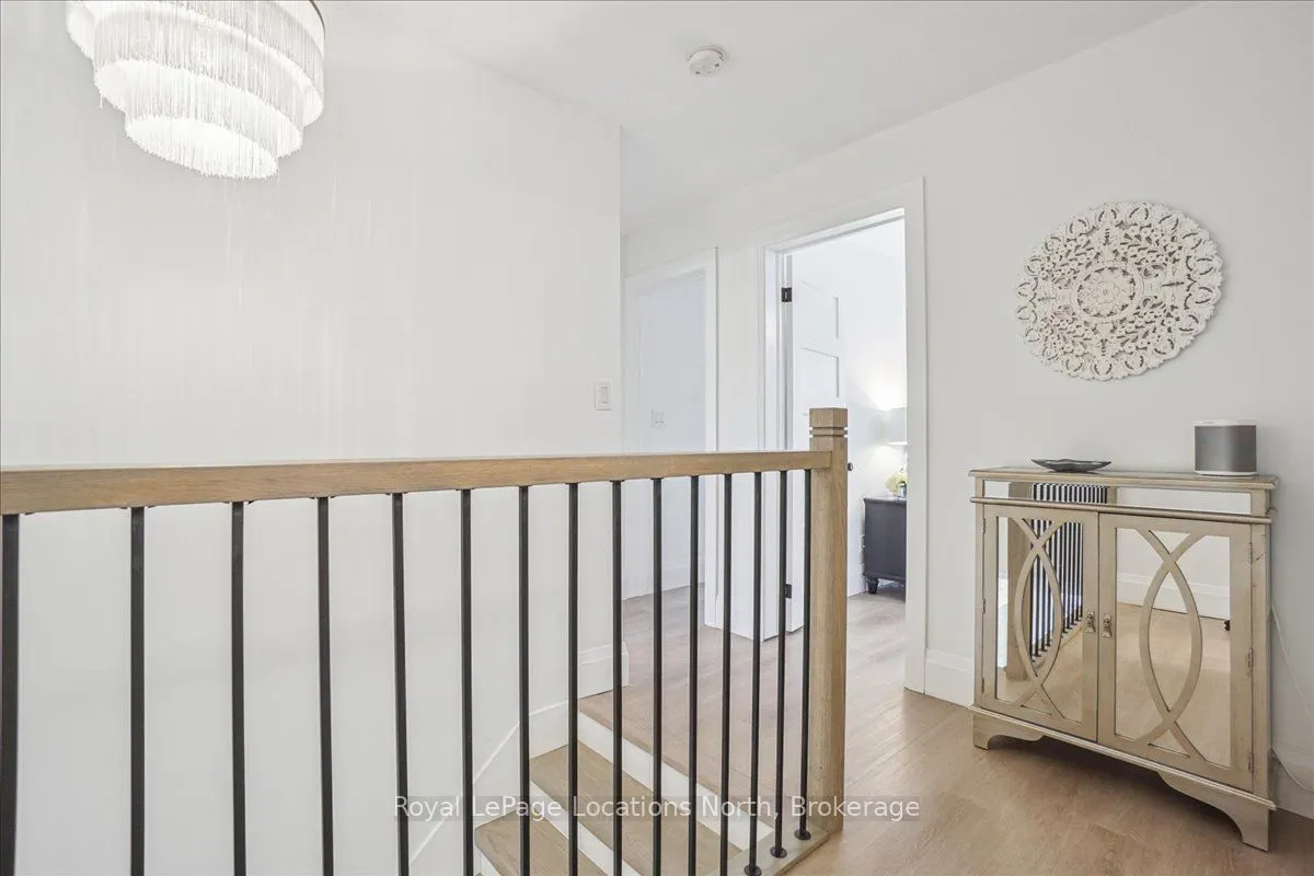 64 48th Street N