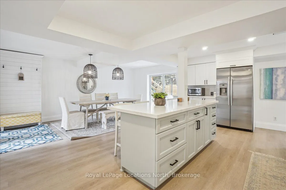 64 48th Street N