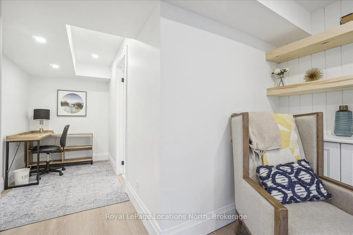 64 48th Street N