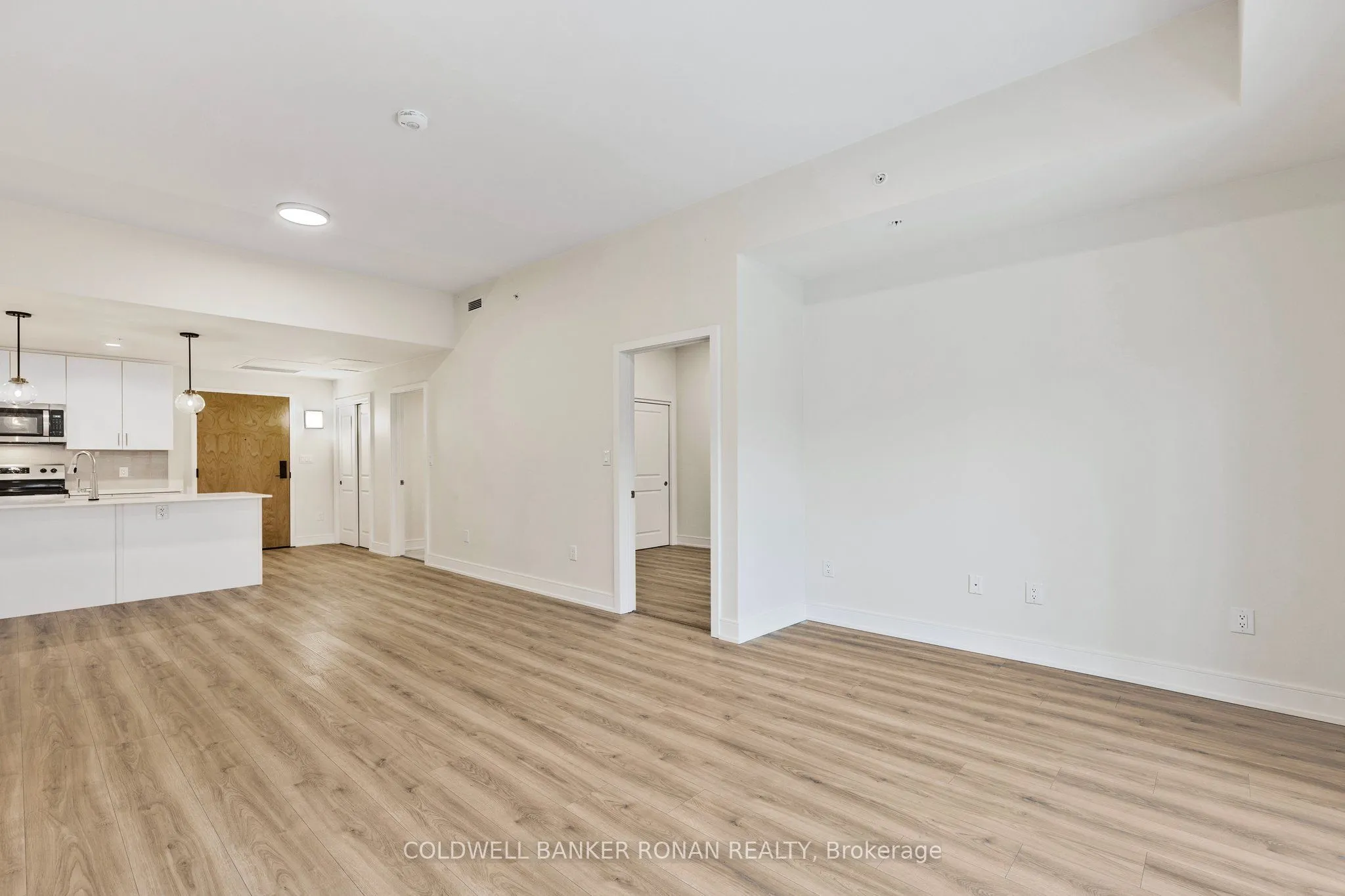 121 Mary Street, #316