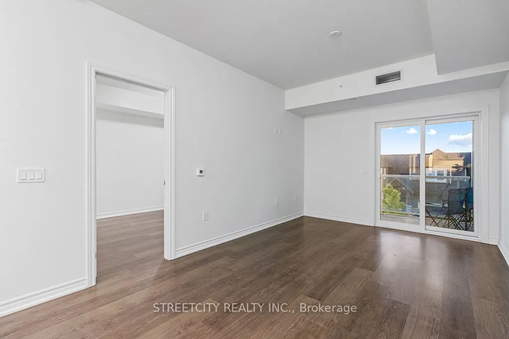 5 Spooner Crescent #215