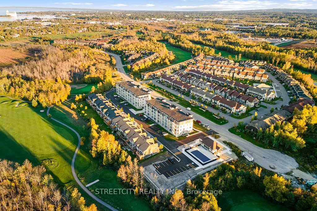 5 Spooner Crescent #215