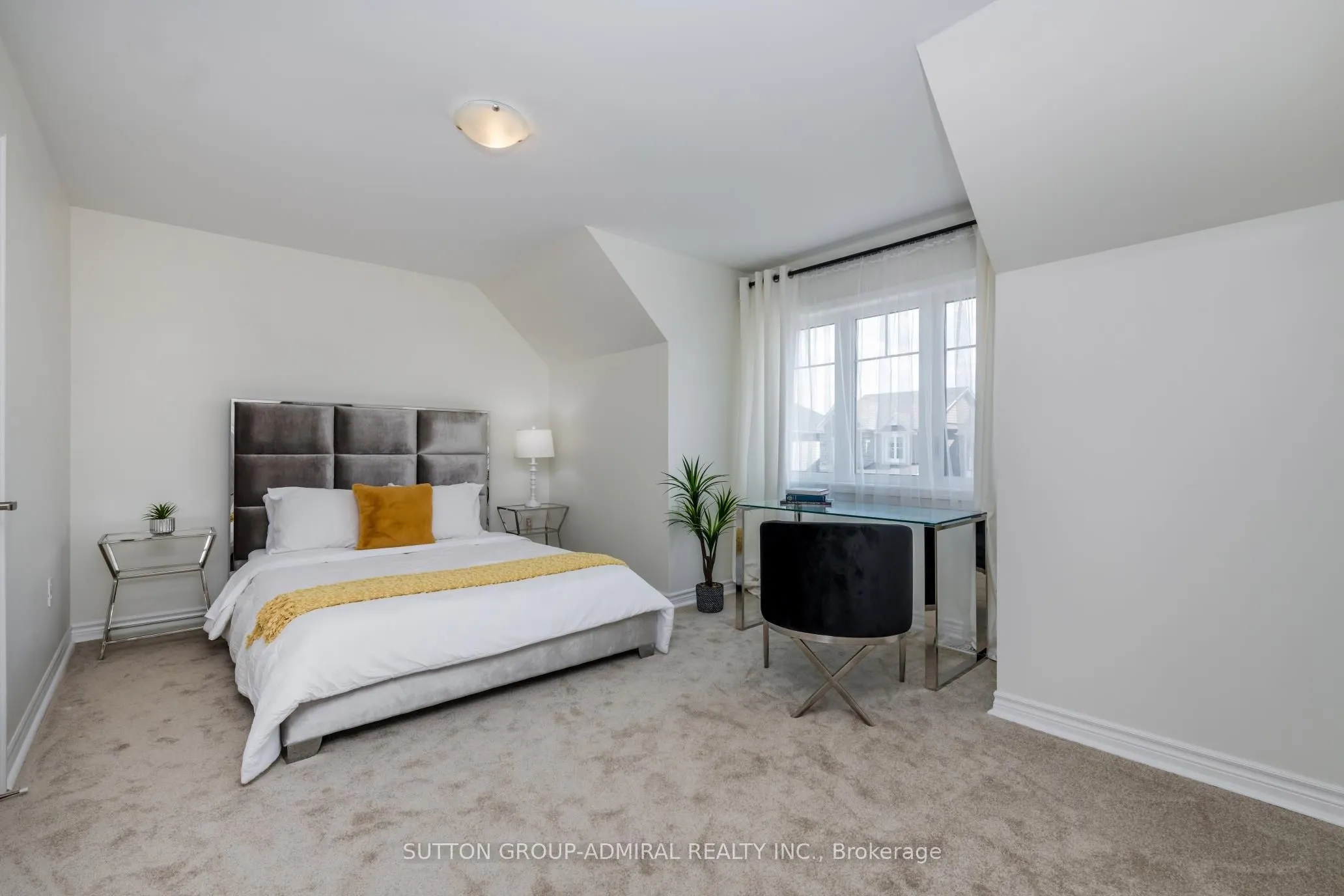 19 Bobolink Drive
