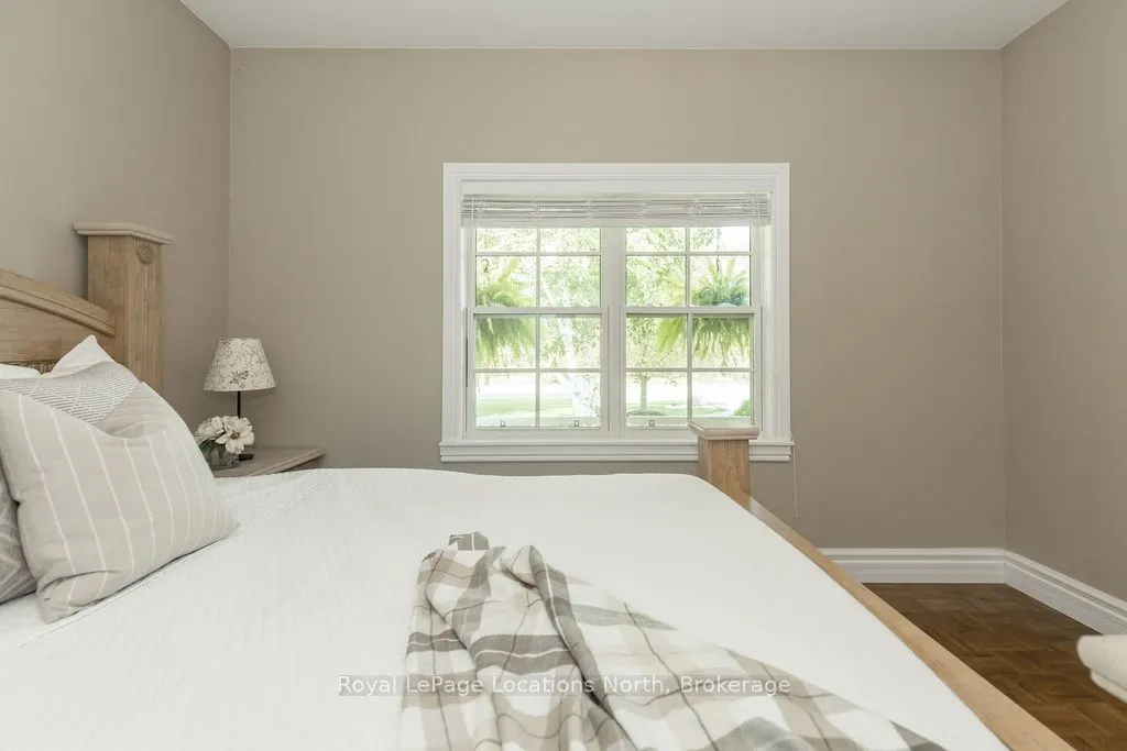 75 EDWARD Street E