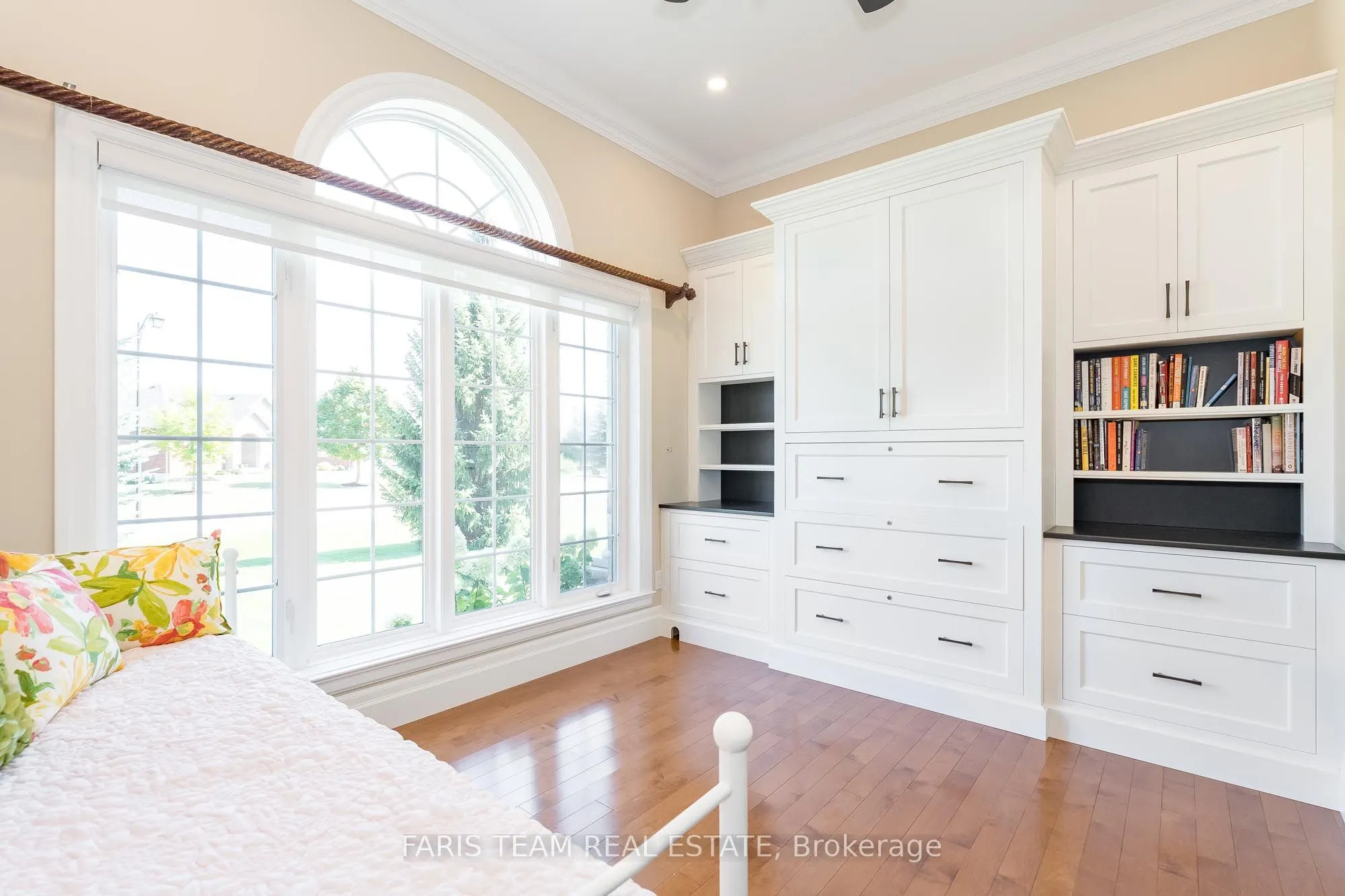 14 Lloyd Cook Drive W