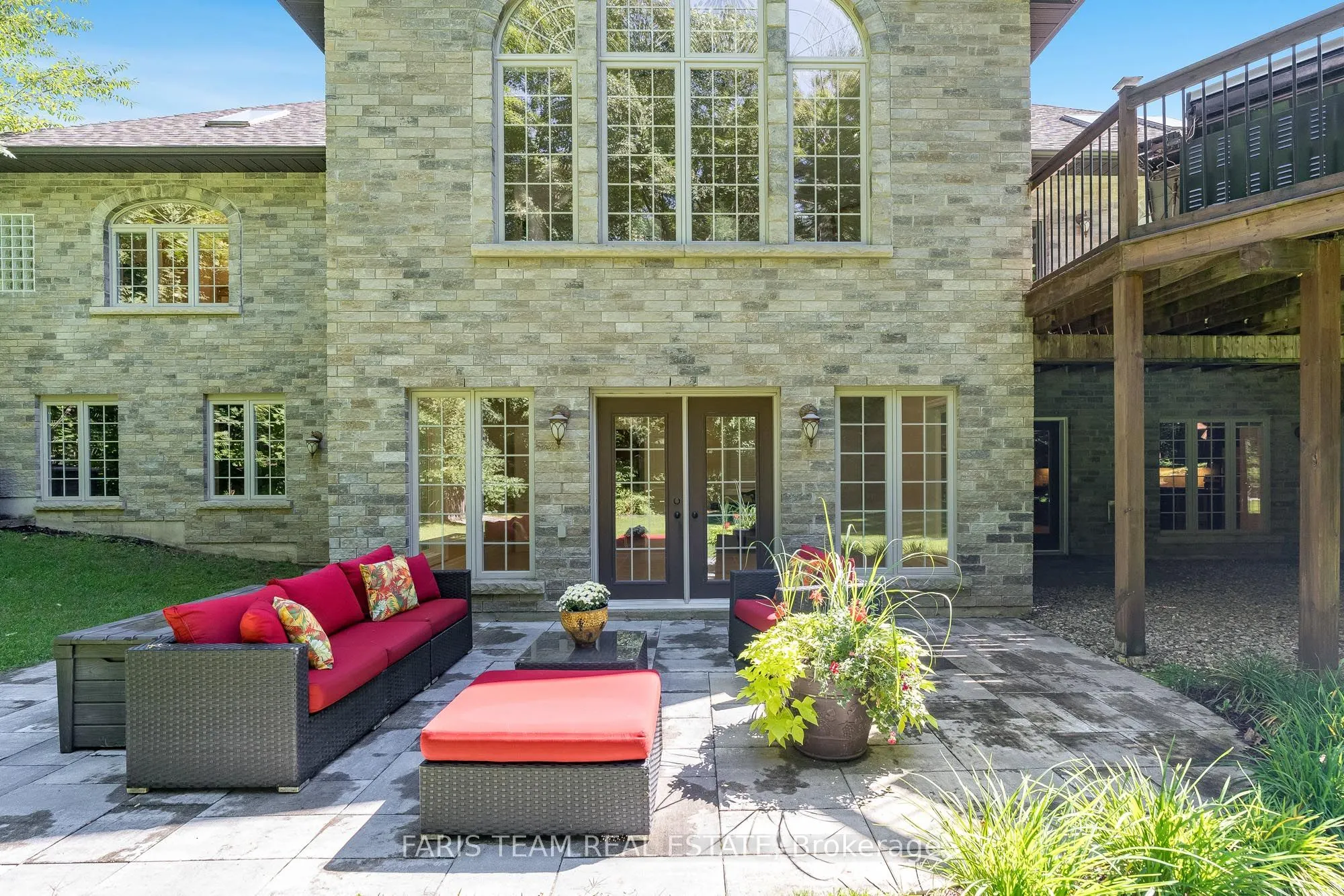 14 Lloyd Cook Drive W
