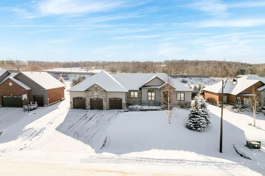 25 MENNILL Drive
