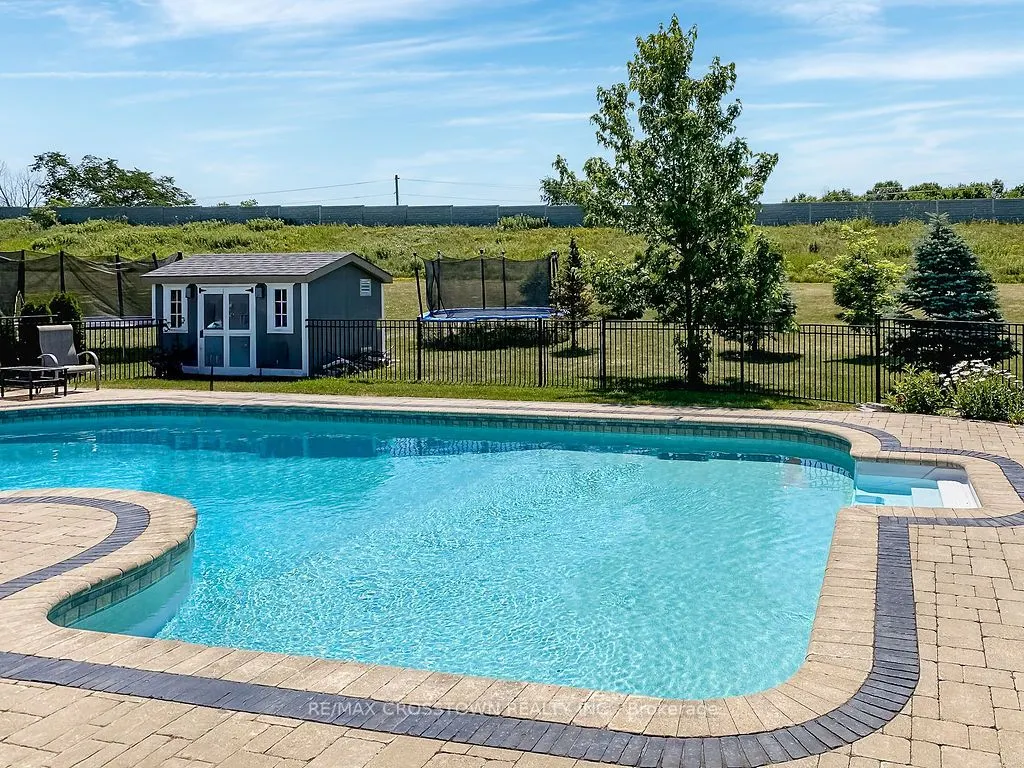 25 MENNILL Drive