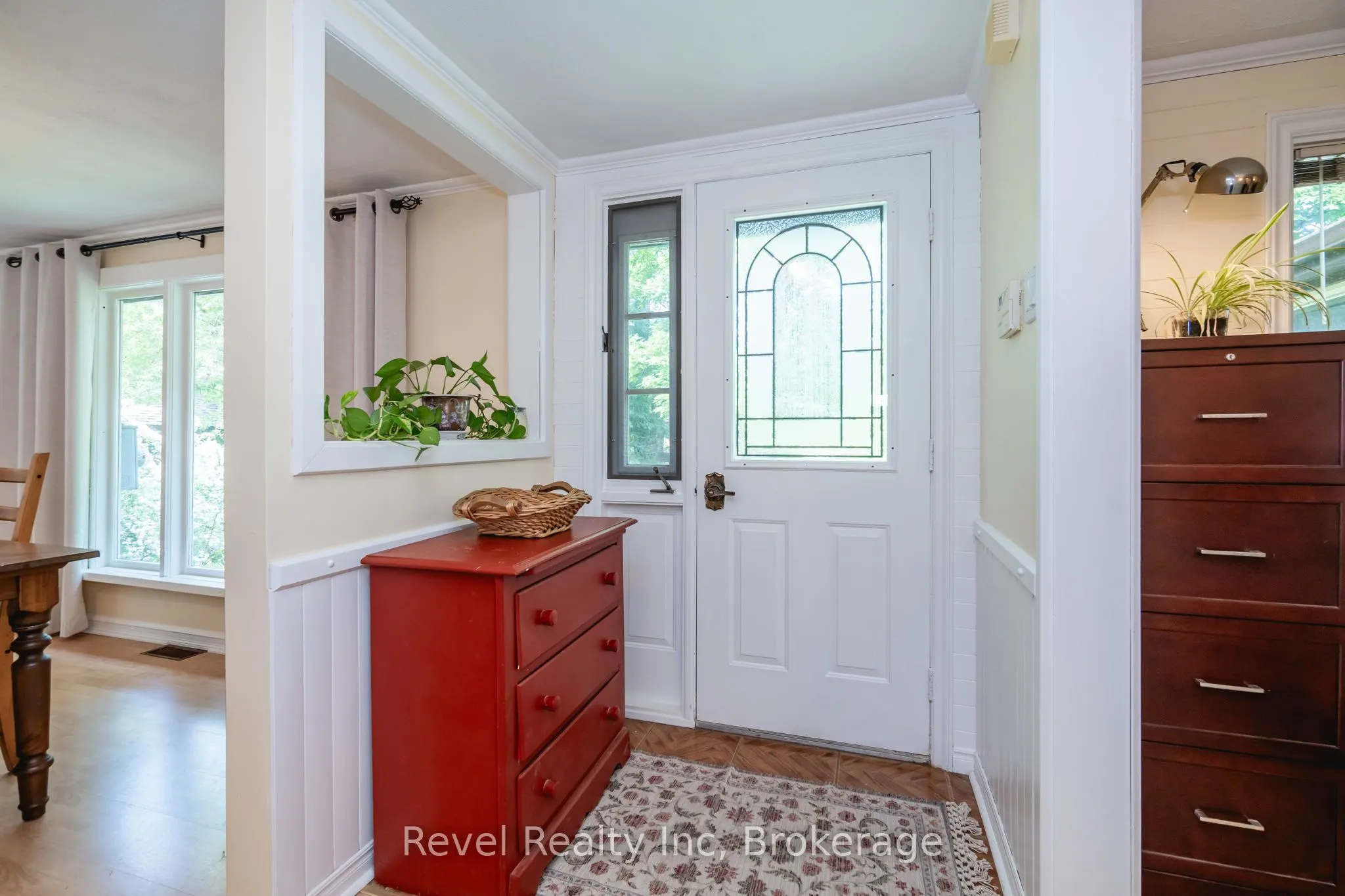 2148 CHAMPLAIN Road