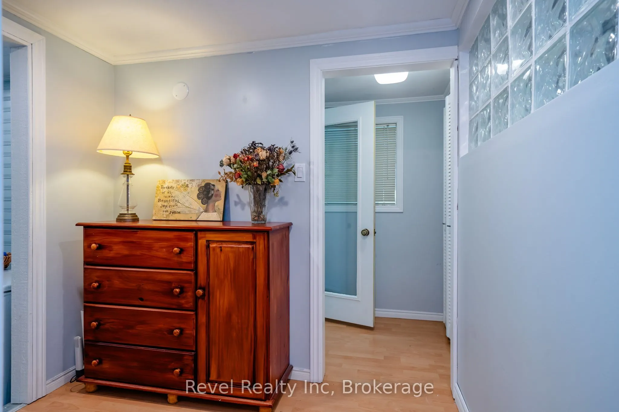 2148 CHAMPLAIN Road