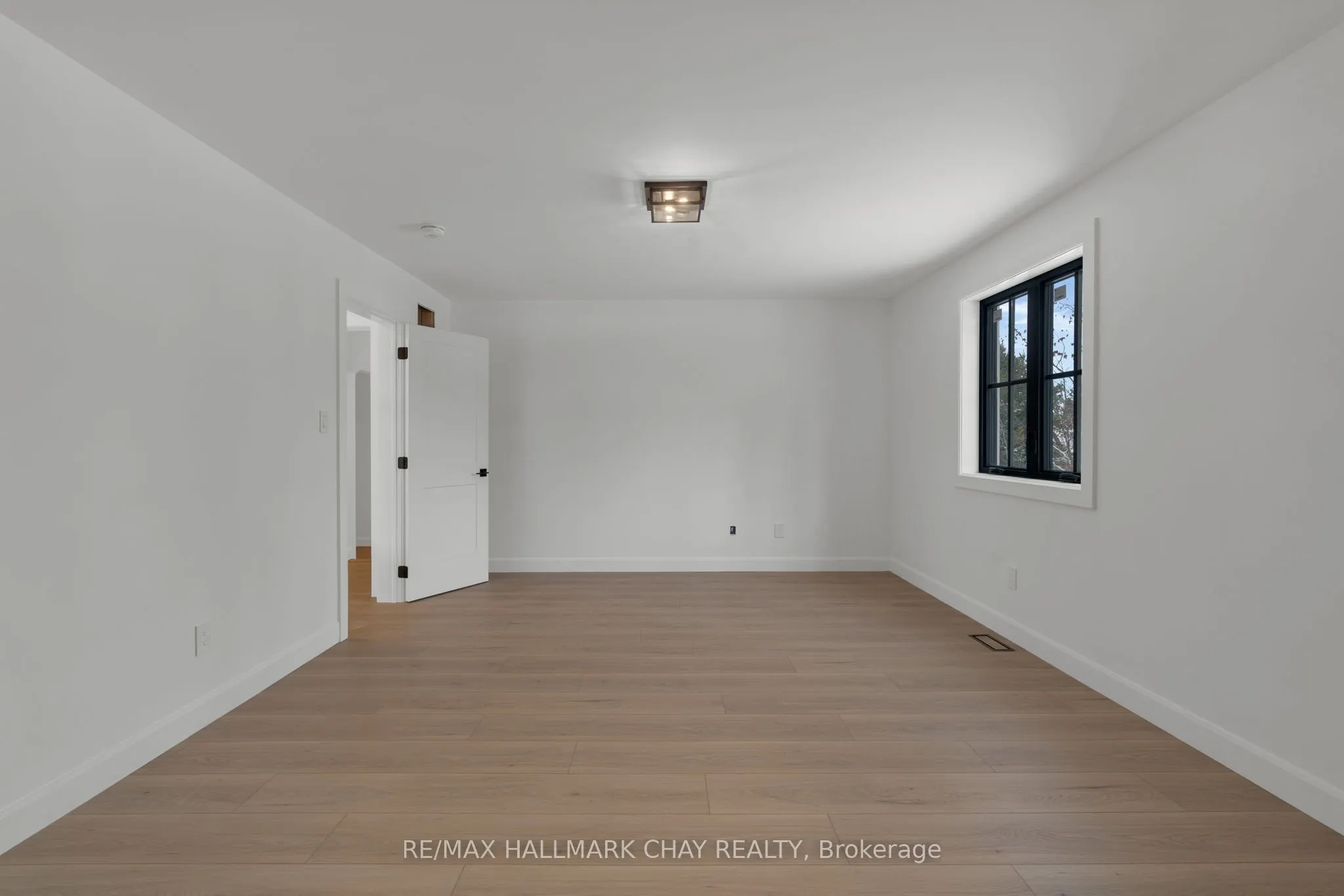 25 Heatherwood Drive