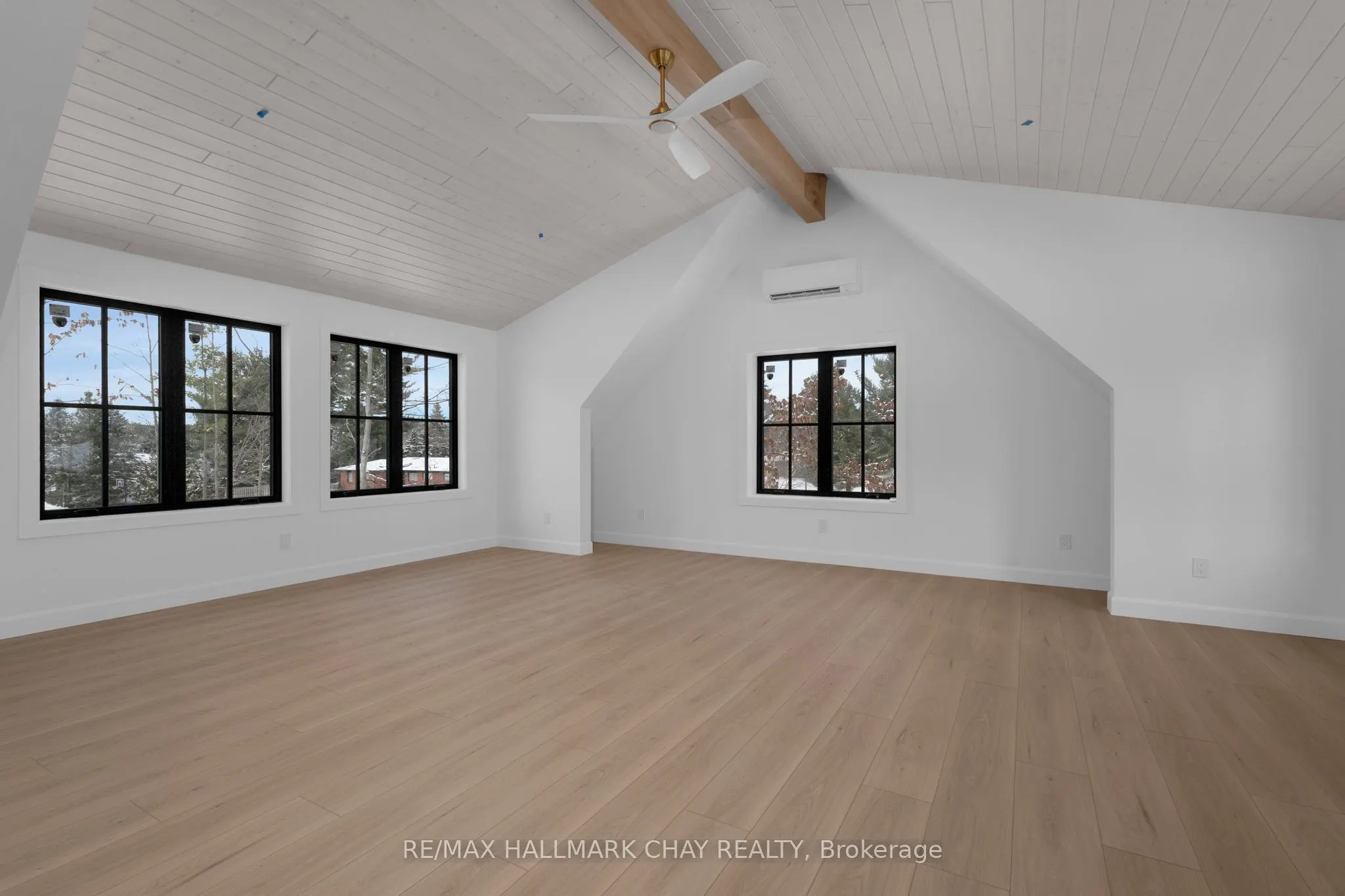 25 Heatherwood Drive