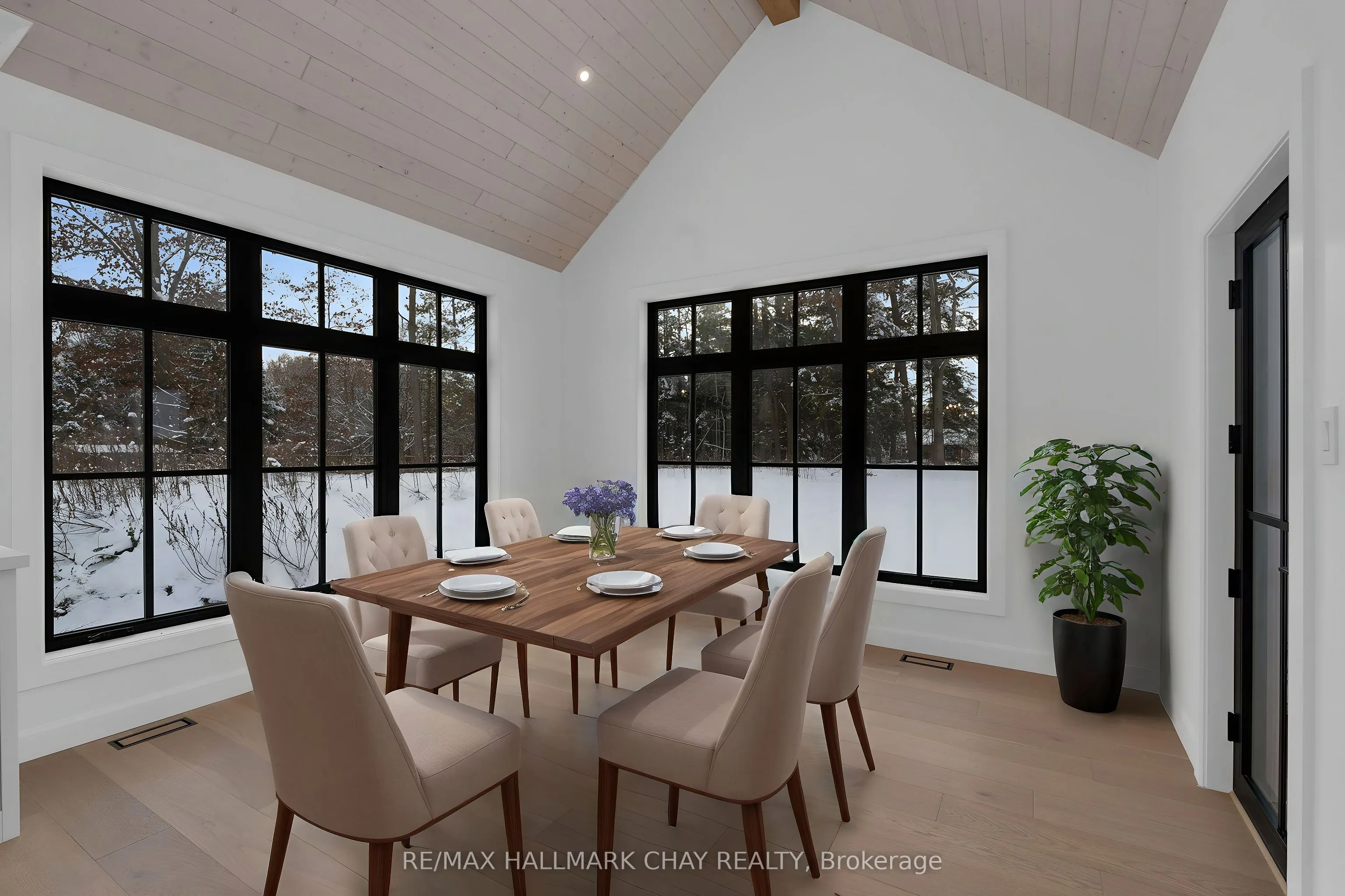25 Heatherwood Drive