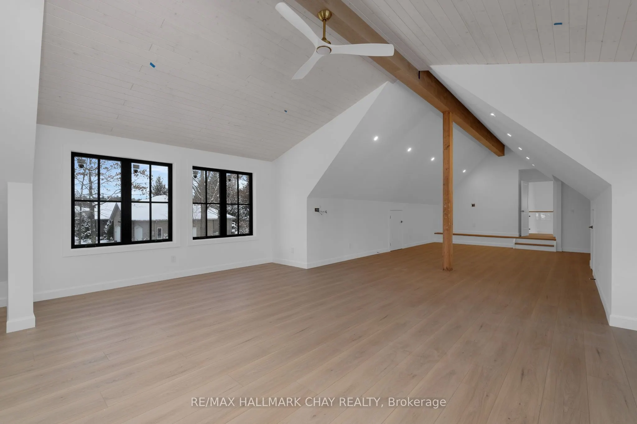 25 Heatherwood Drive