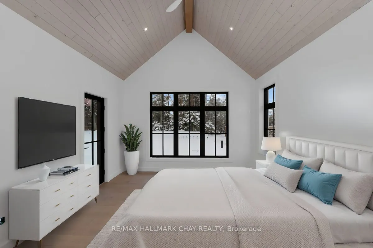 25 Heatherwood Drive