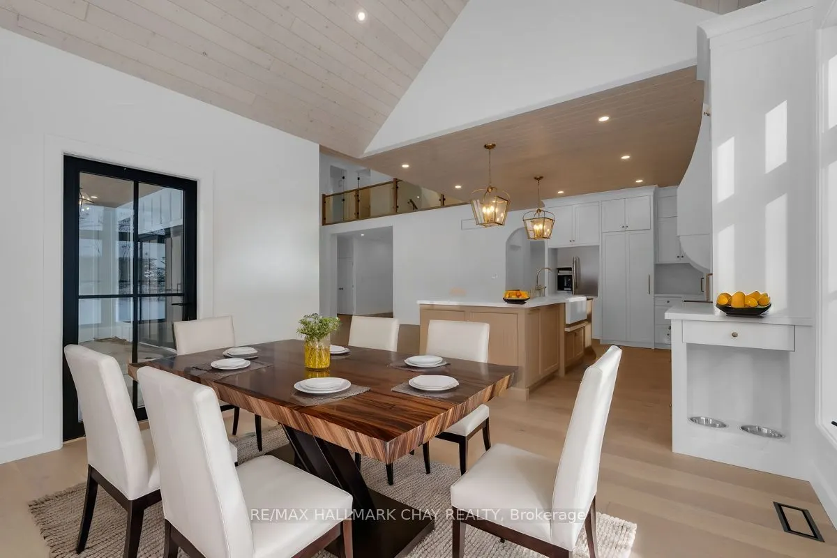 25 Heatherwood Drive