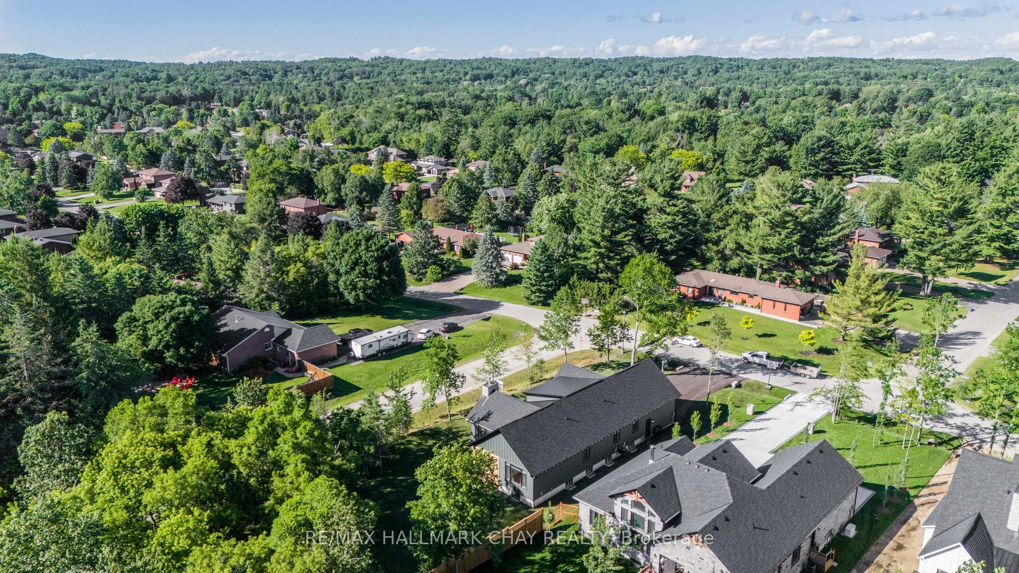 25 Heatherwood Drive