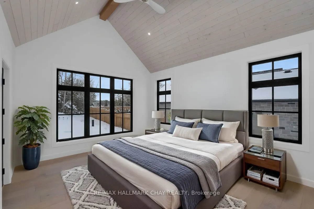 25 Heatherwood Drive