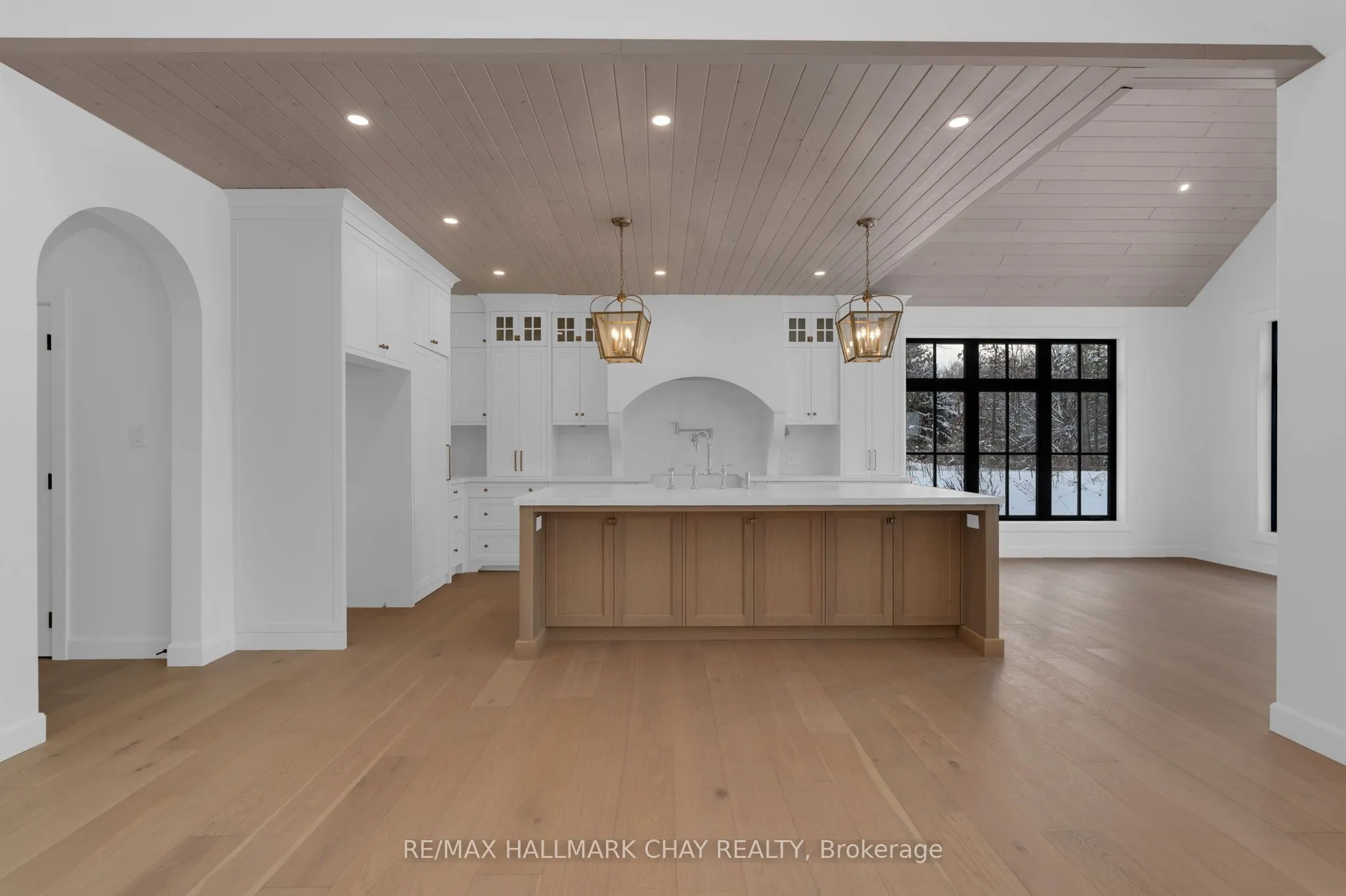 25 Heatherwood Drive