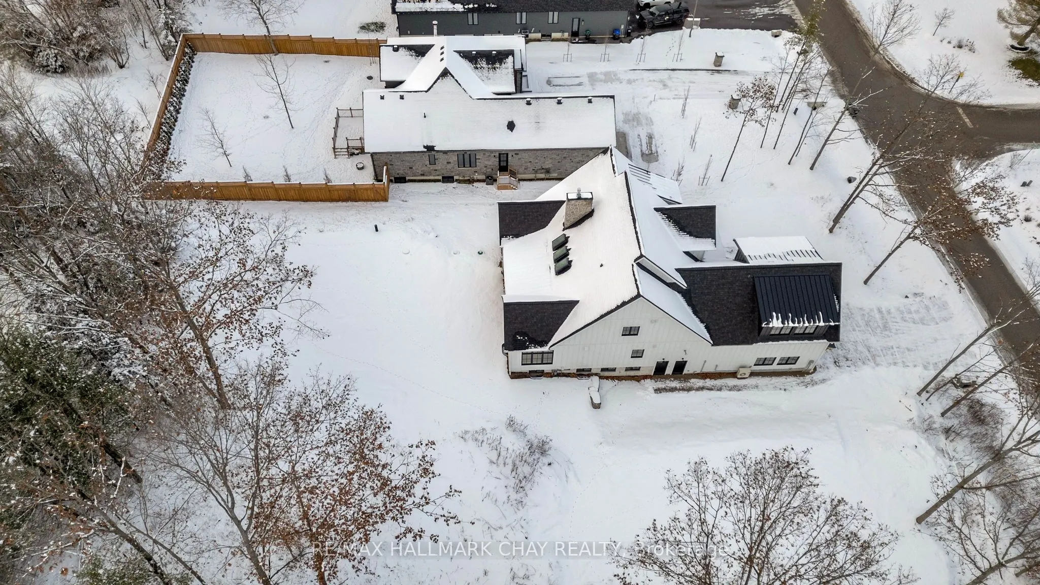 25 Heatherwood Drive