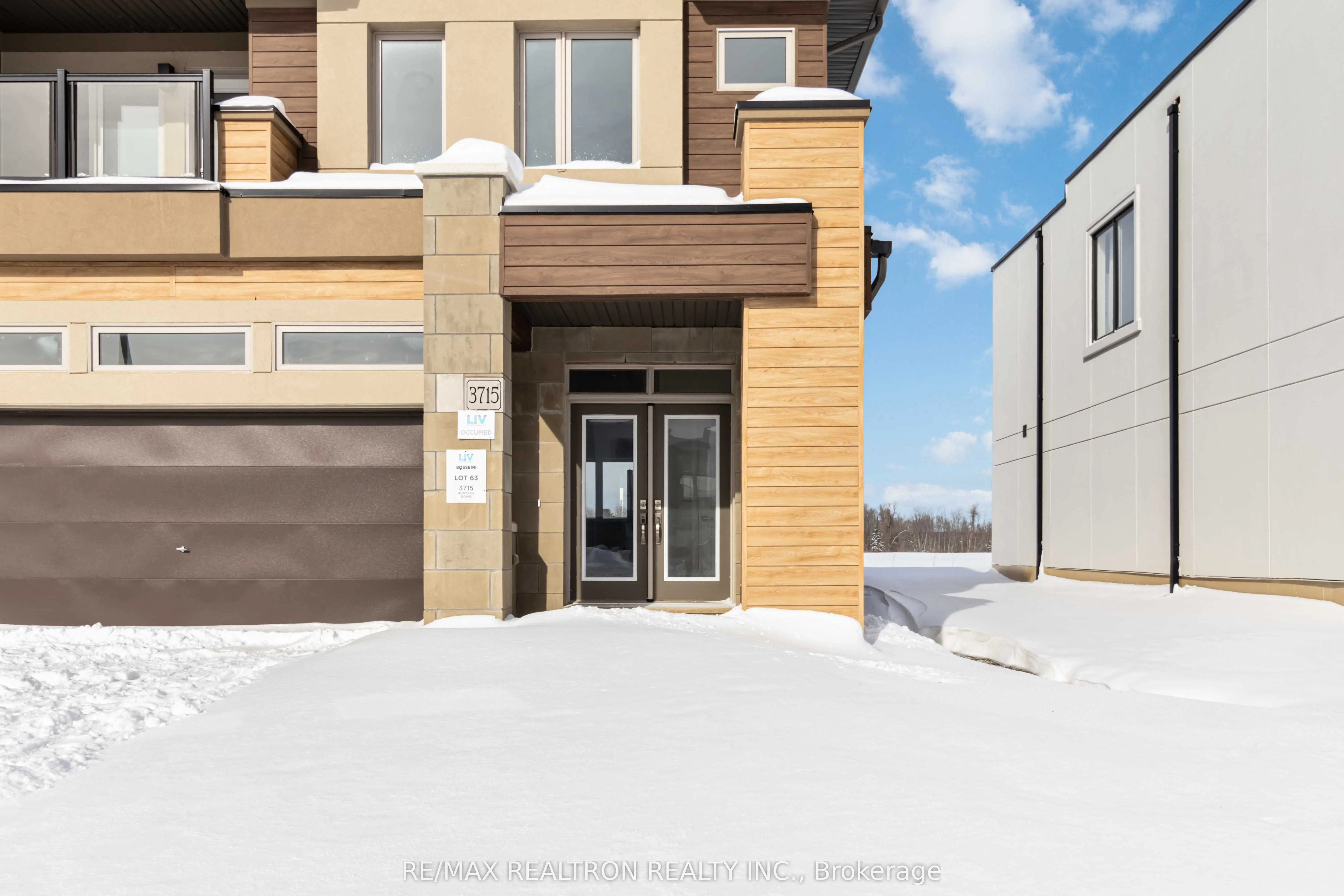 3715 Quayside Drive