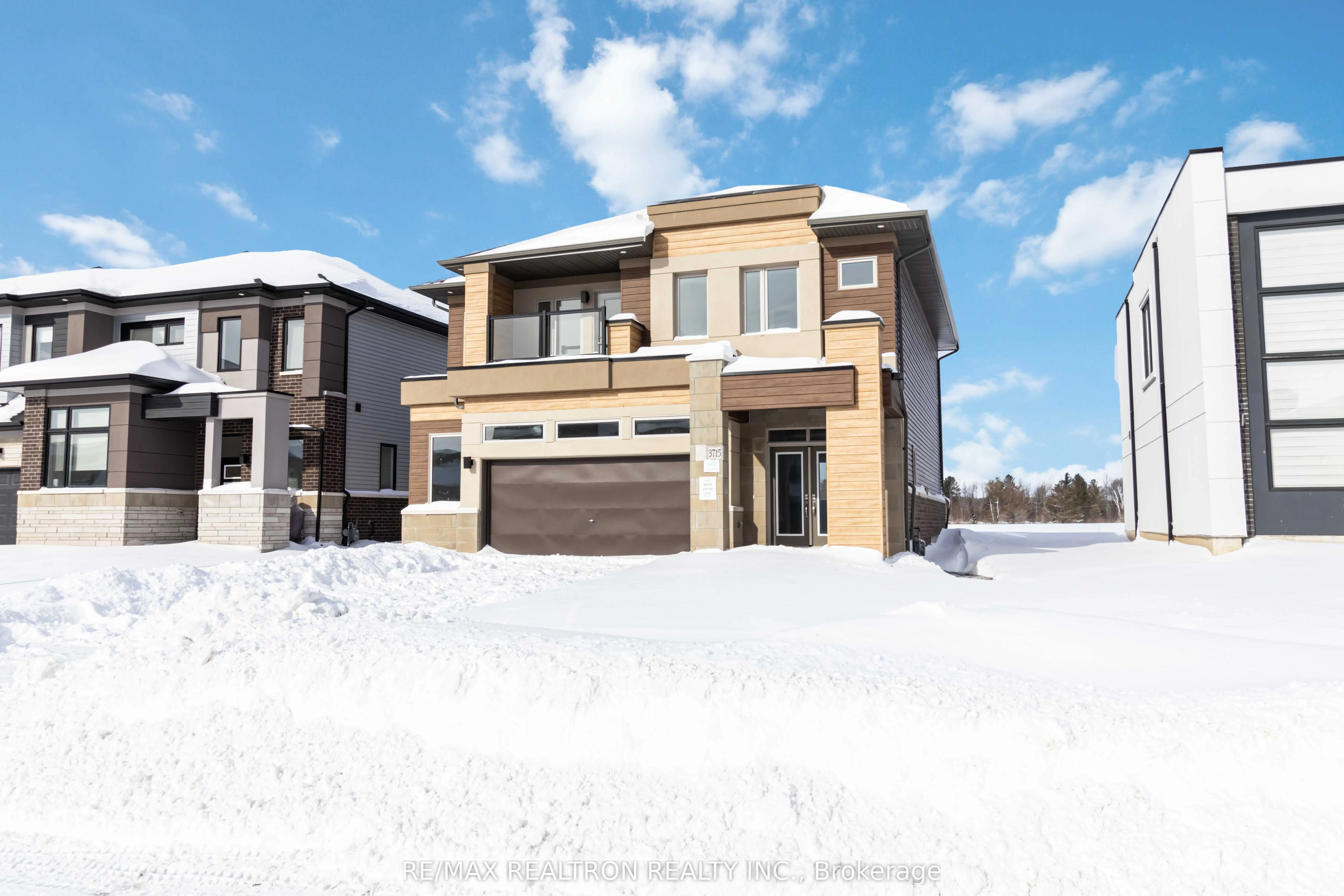 3715 Quayside Drive