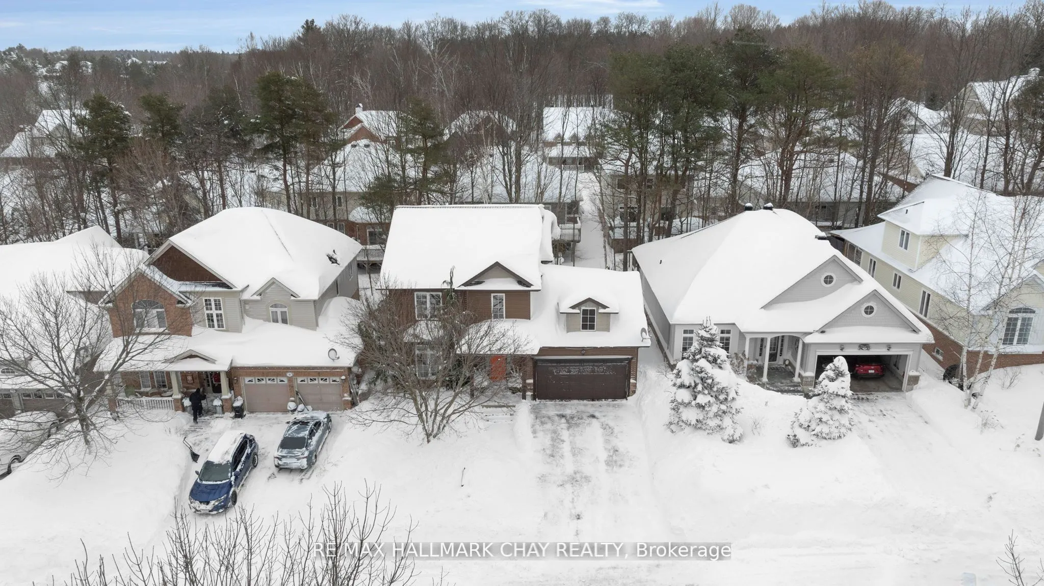 11 OAKMONT Avenue