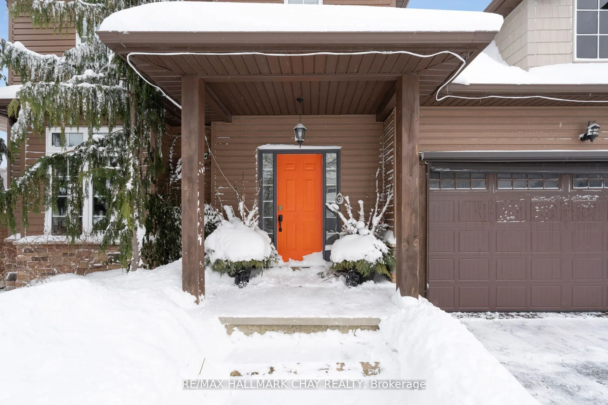 11 OAKMONT Avenue