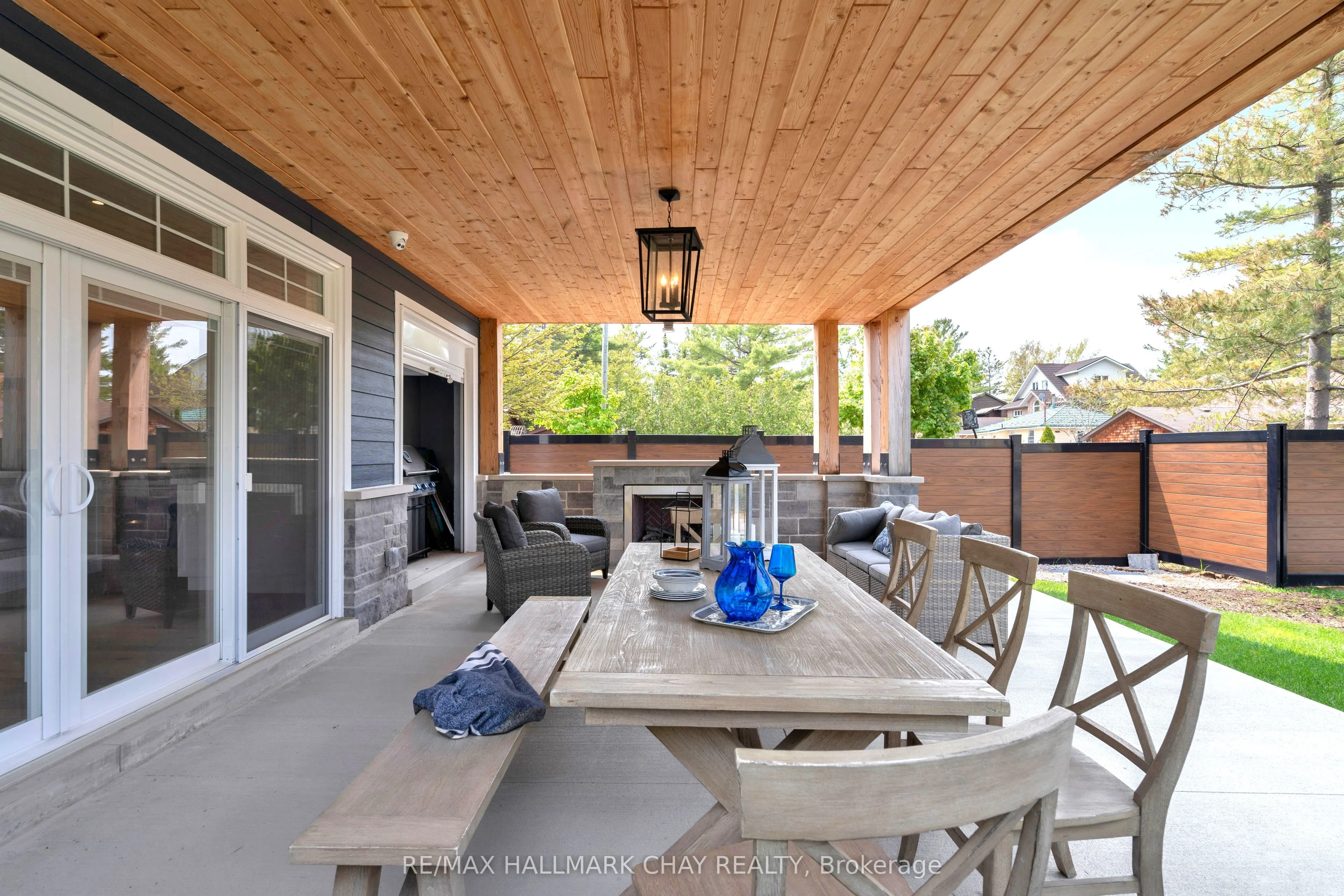 395 Eastdale Drive