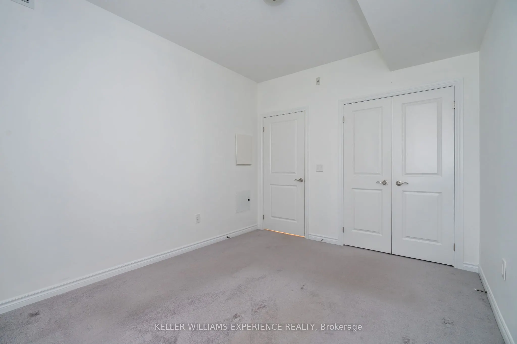 19B Yonge Street N, #103