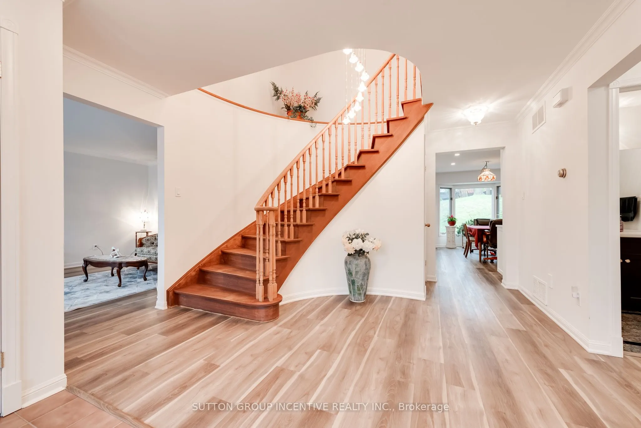 18 Valley Drive