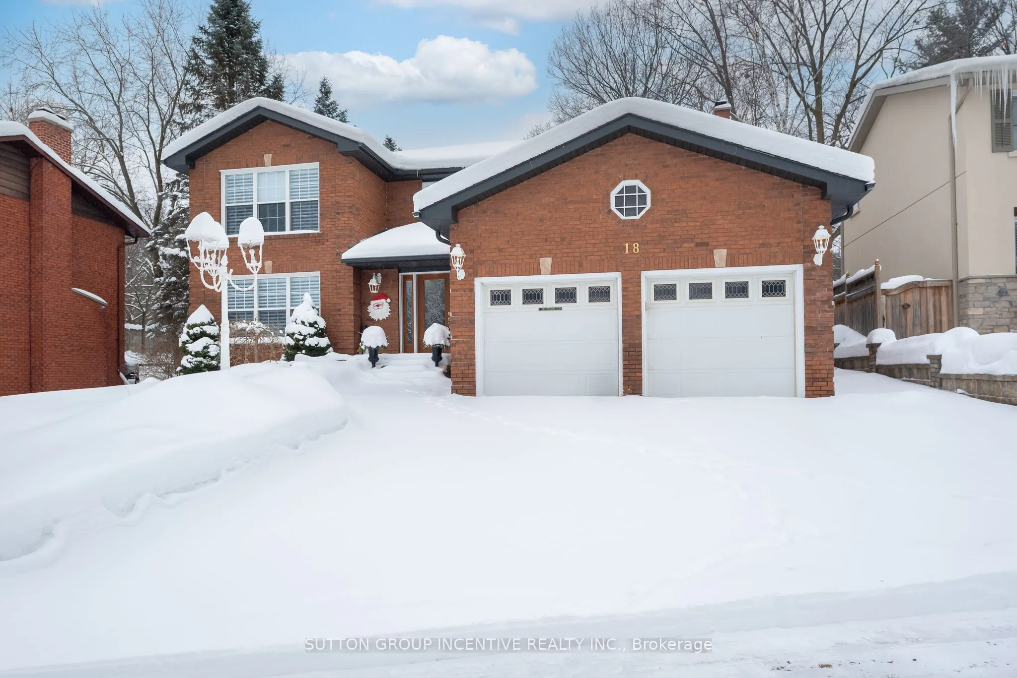 18 Valley Drive