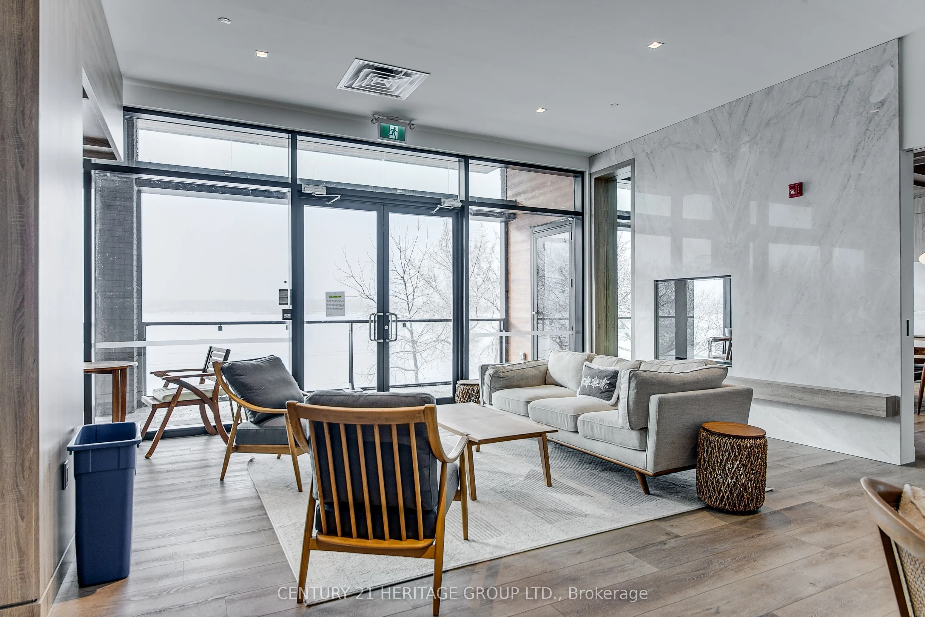 185 Dunlop Street E #922