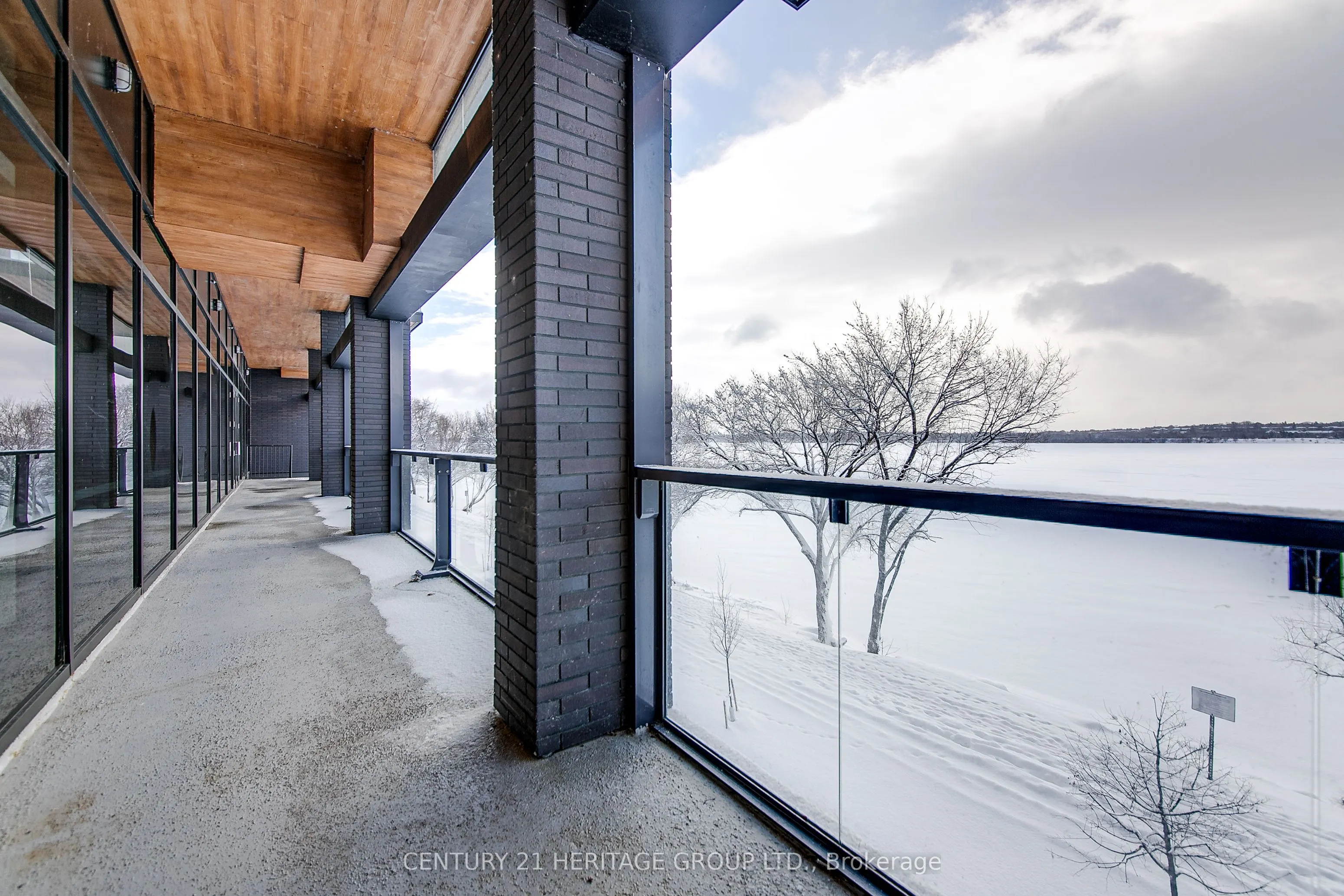 185 Dunlop Street E #922