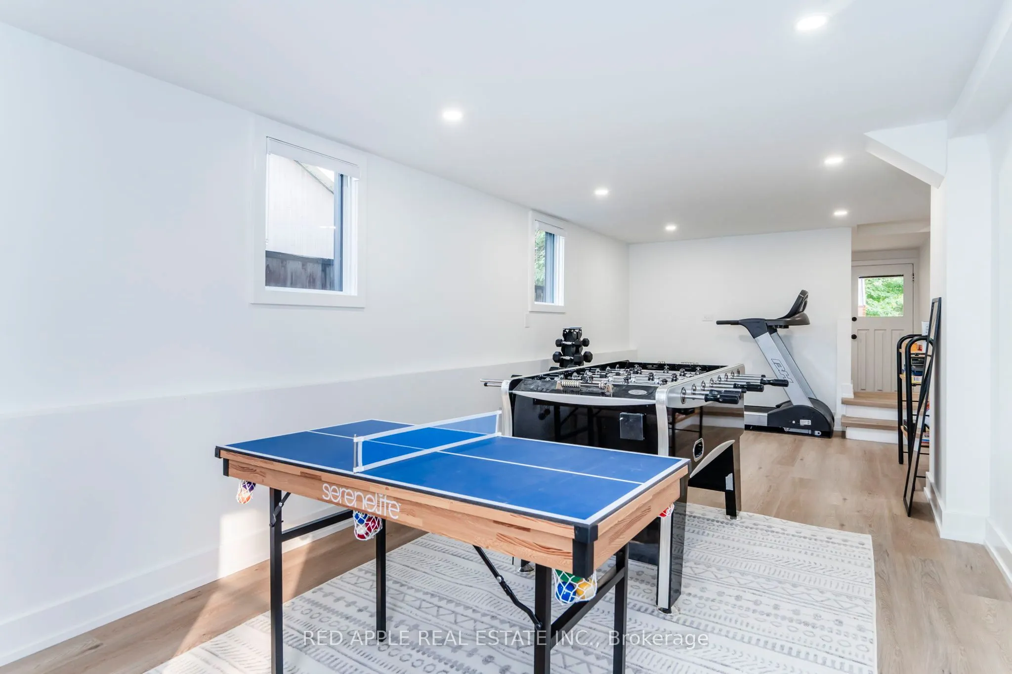 205 Hoyt Avenue
