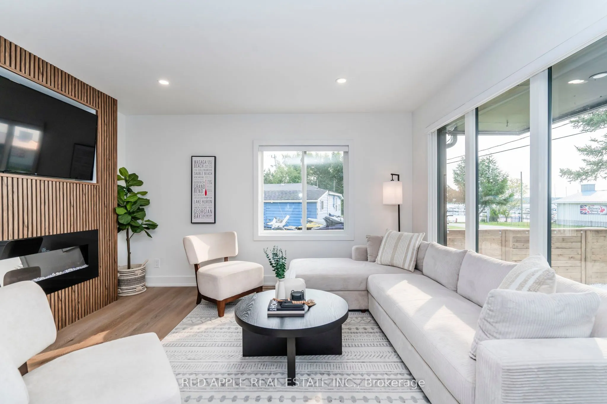 205 Hoyt Avenue