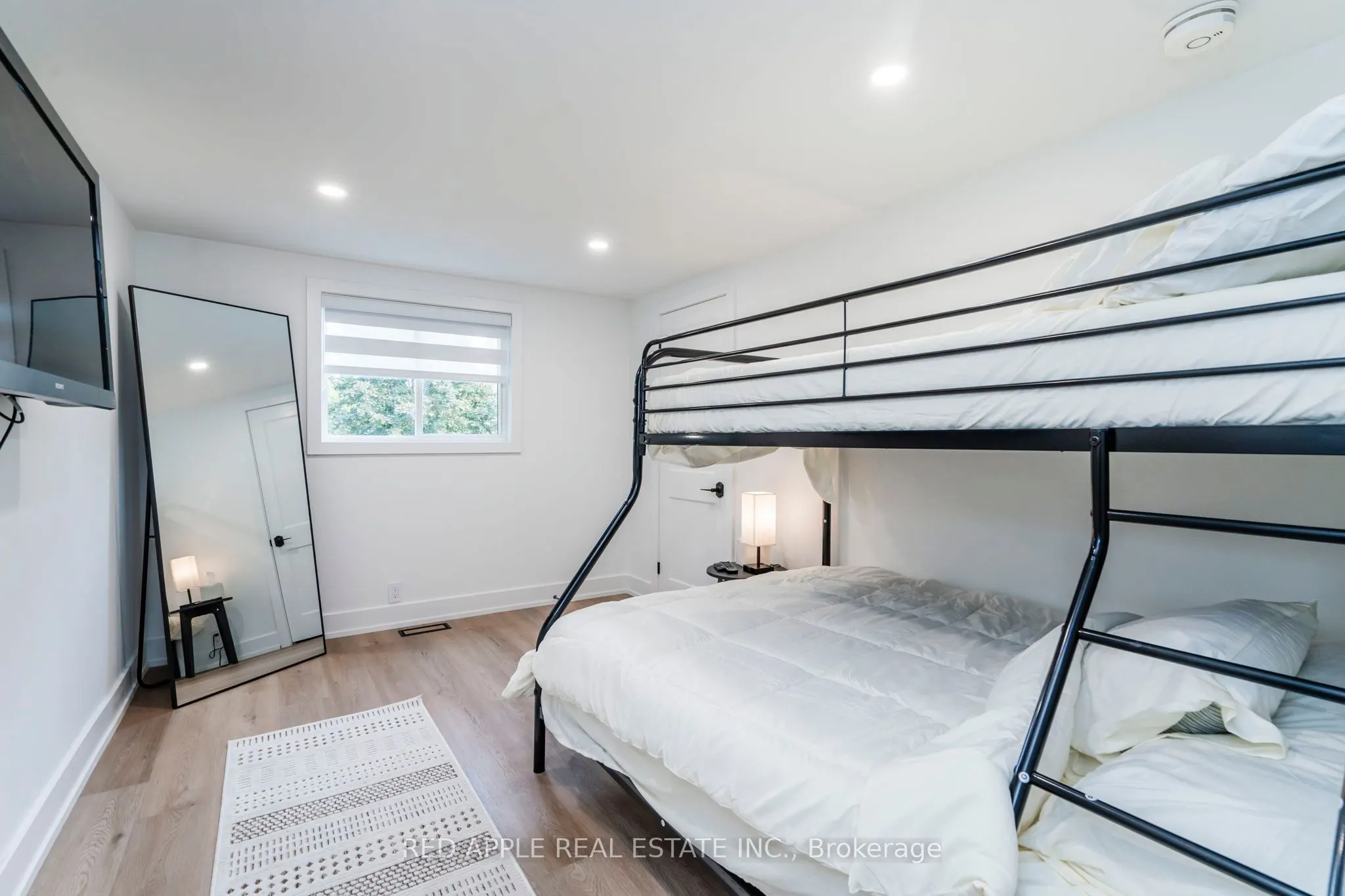 205 Hoyt Avenue
