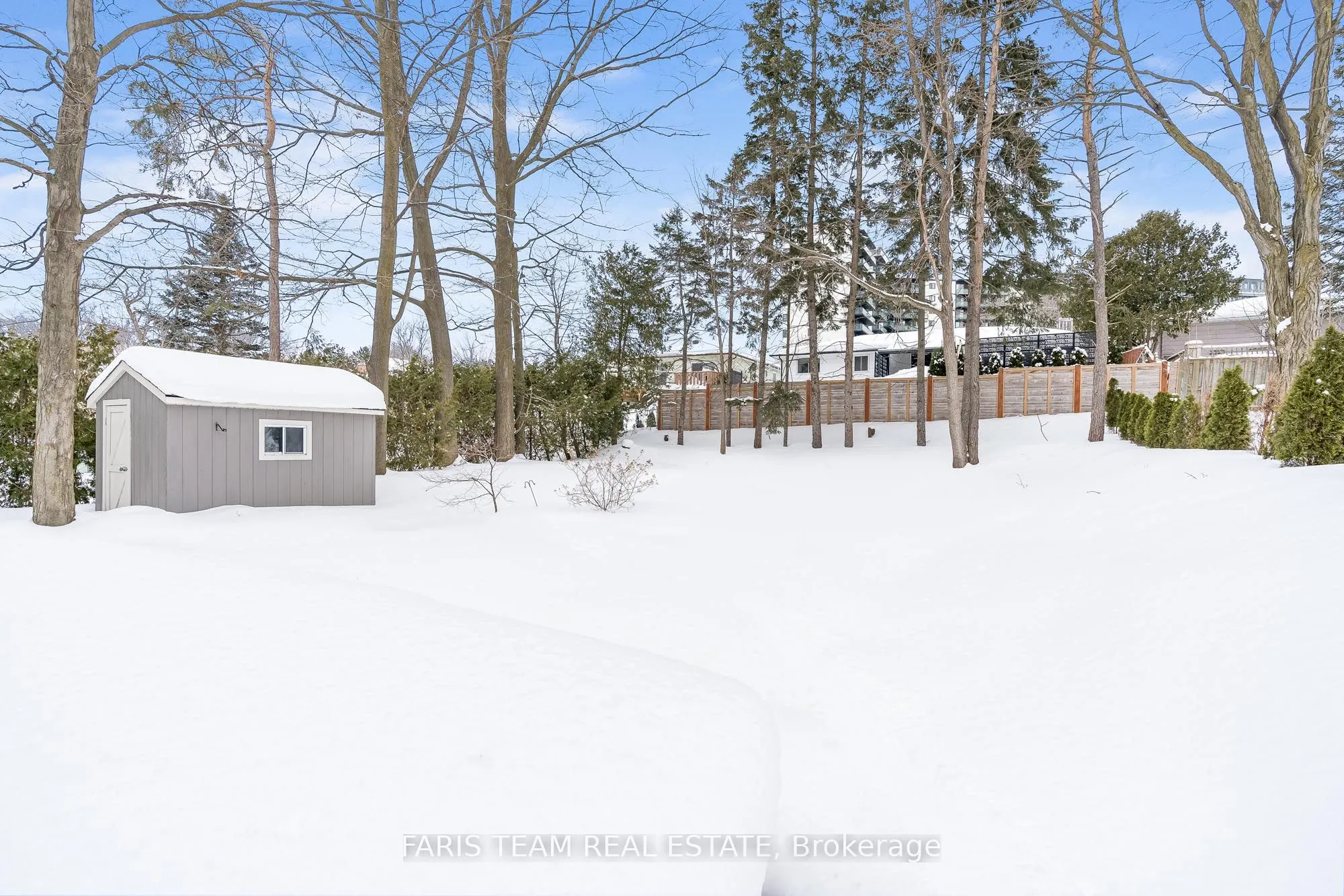 98 Shanty Bay Road