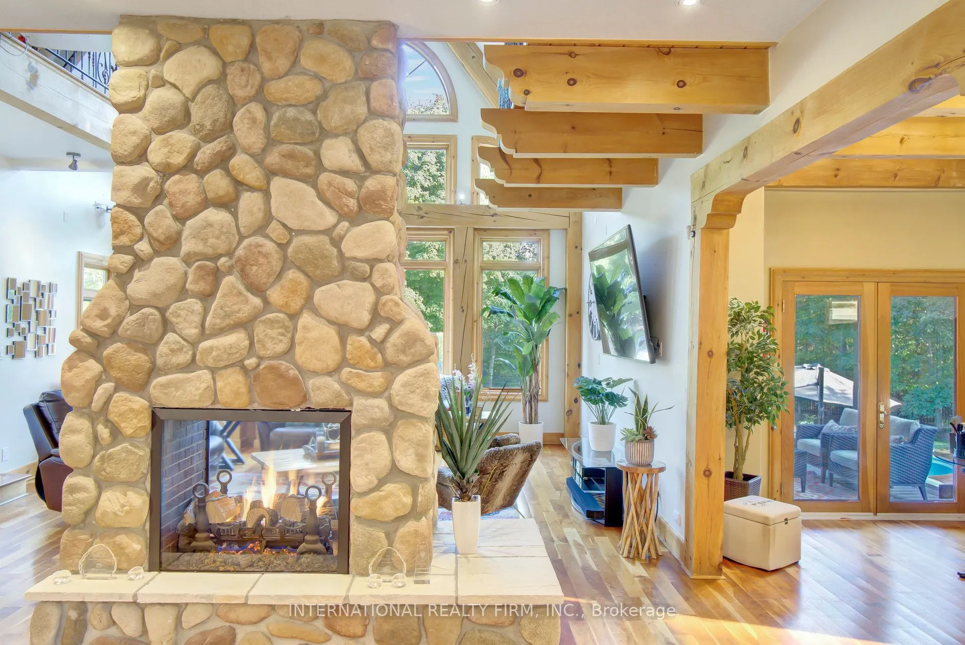 6 Pinehurst Lane