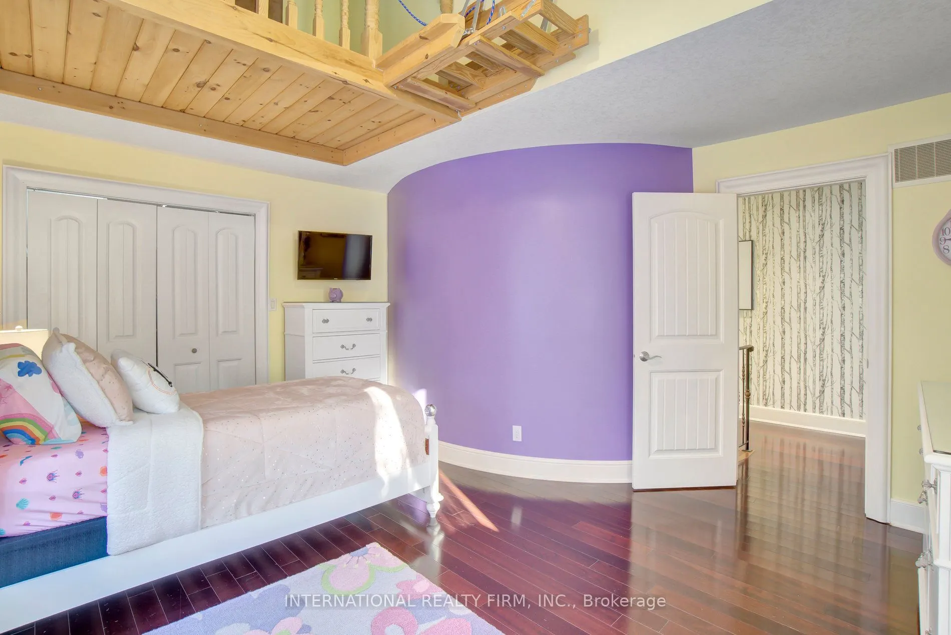 6 Pinehurst Lane