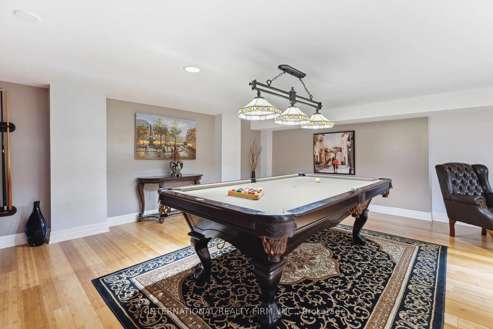 6 Pinehurst Lane