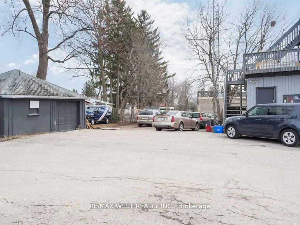 169 Bayfield Street
