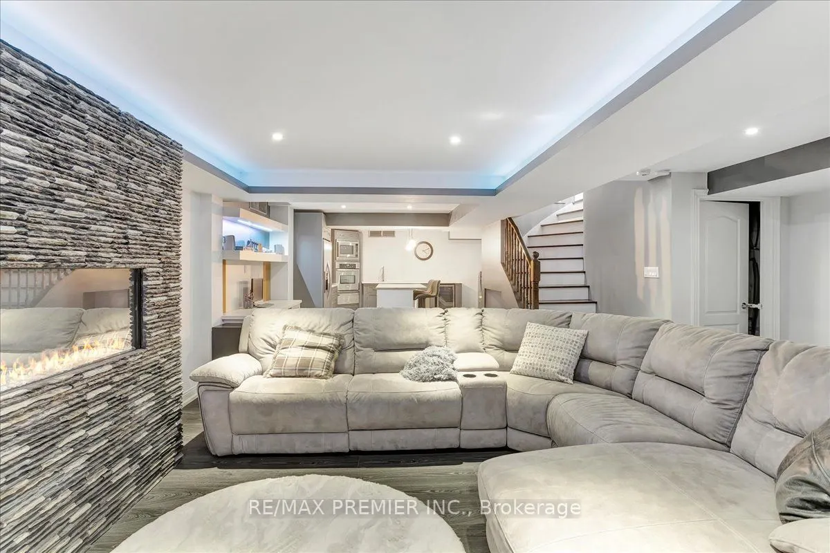3 Pepin Court