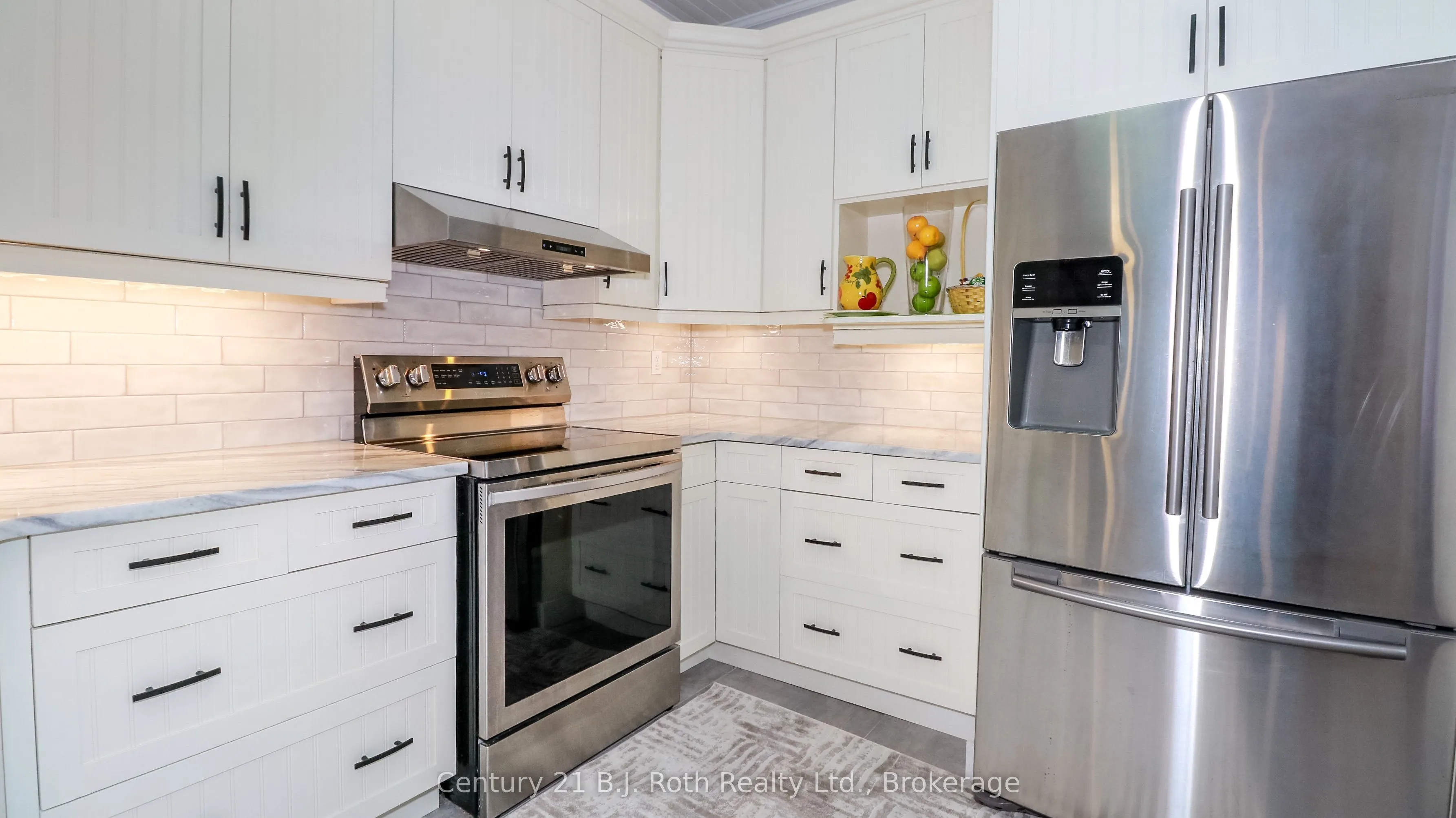 2709 Wainman Line