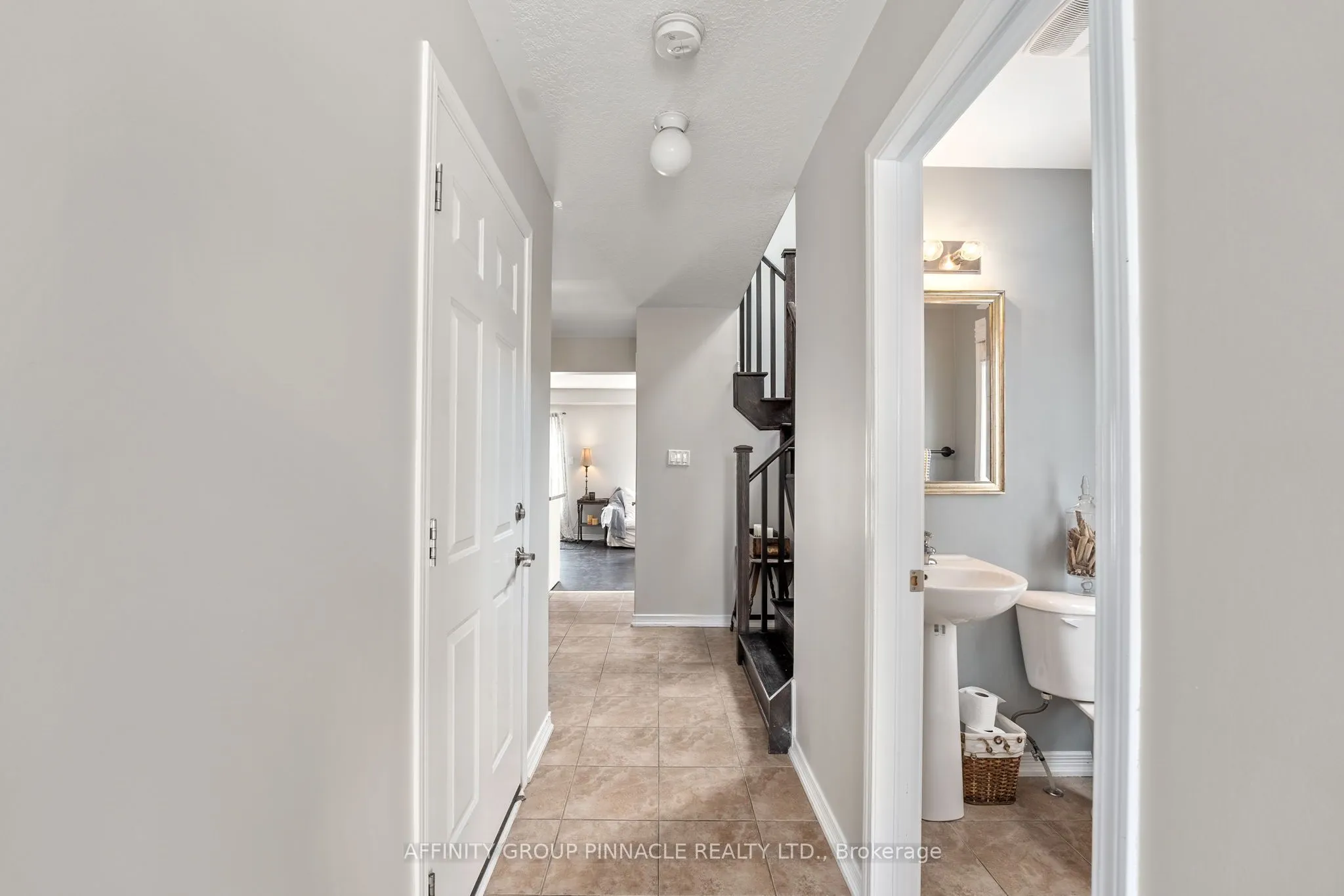 75 Prince William Way, #32