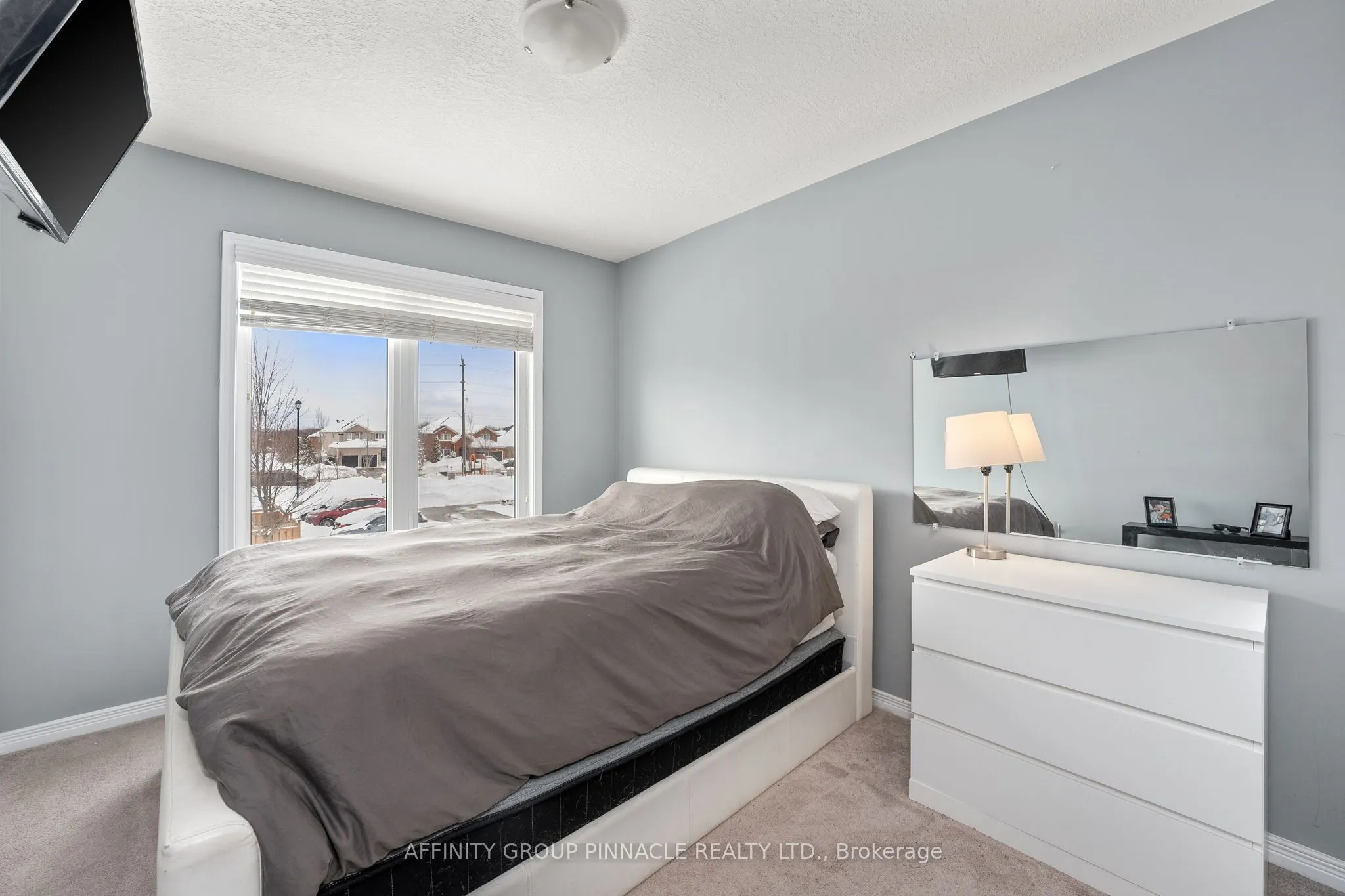 75 Prince William Way, #32