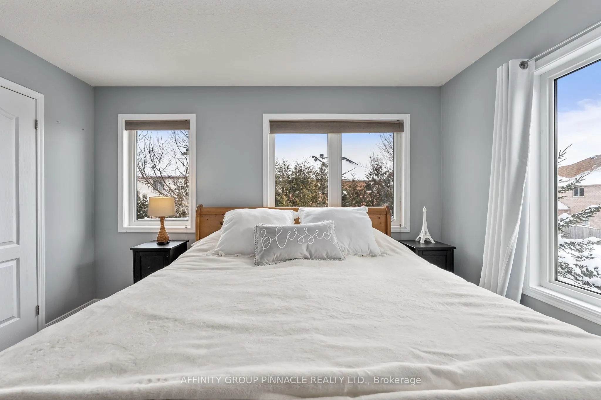 75 Prince William Way, #32